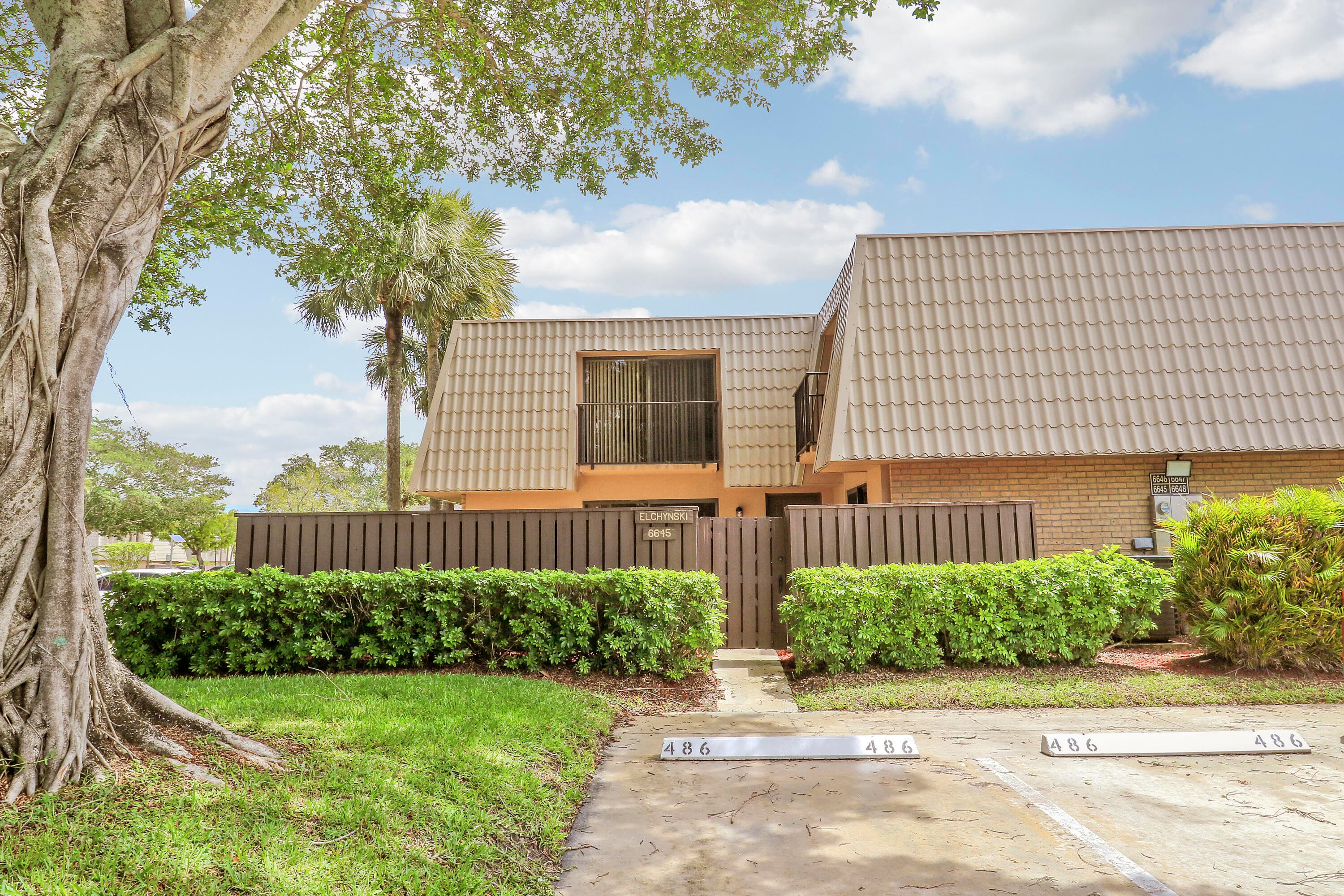 6645 66th Way, West Palm Beach, FL 33409 — photo 4 of 15