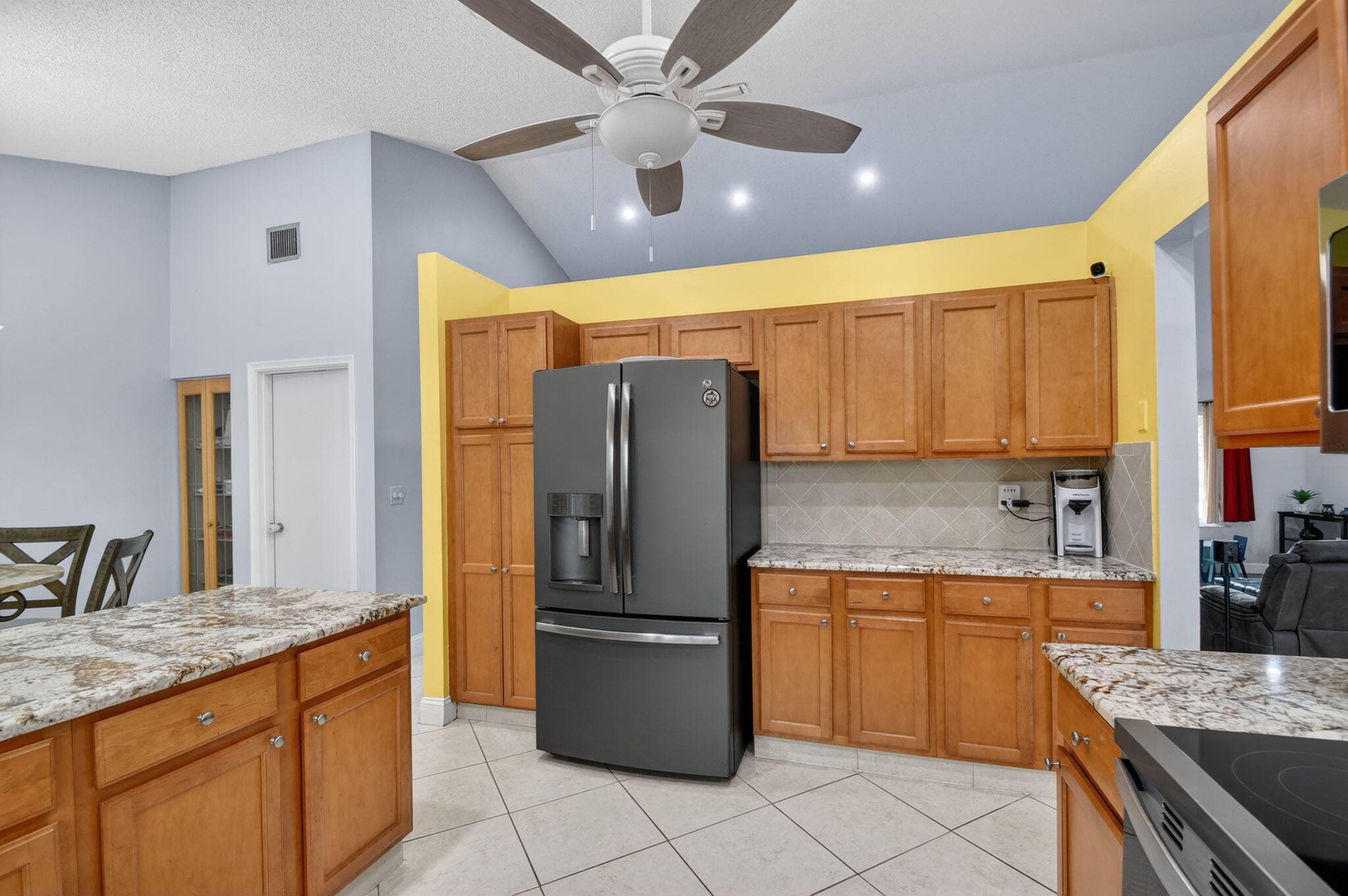 9501 Majestic Way, Boynton Beach, FL 33437 — photo 17 of 72