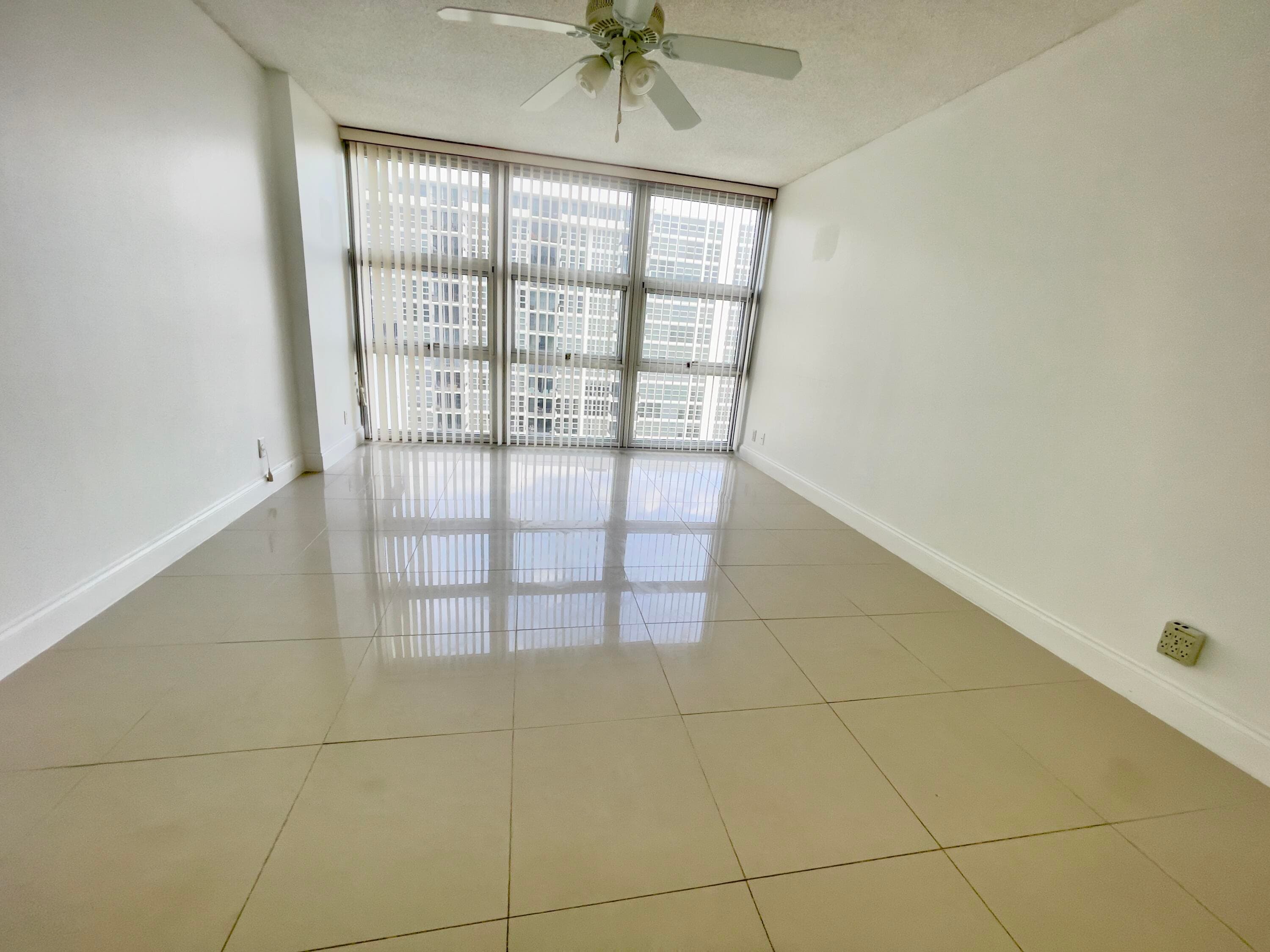 525 N Ocean Boulevard 1422, Pompano Beach, FL 33062 — photo 7 of 19
