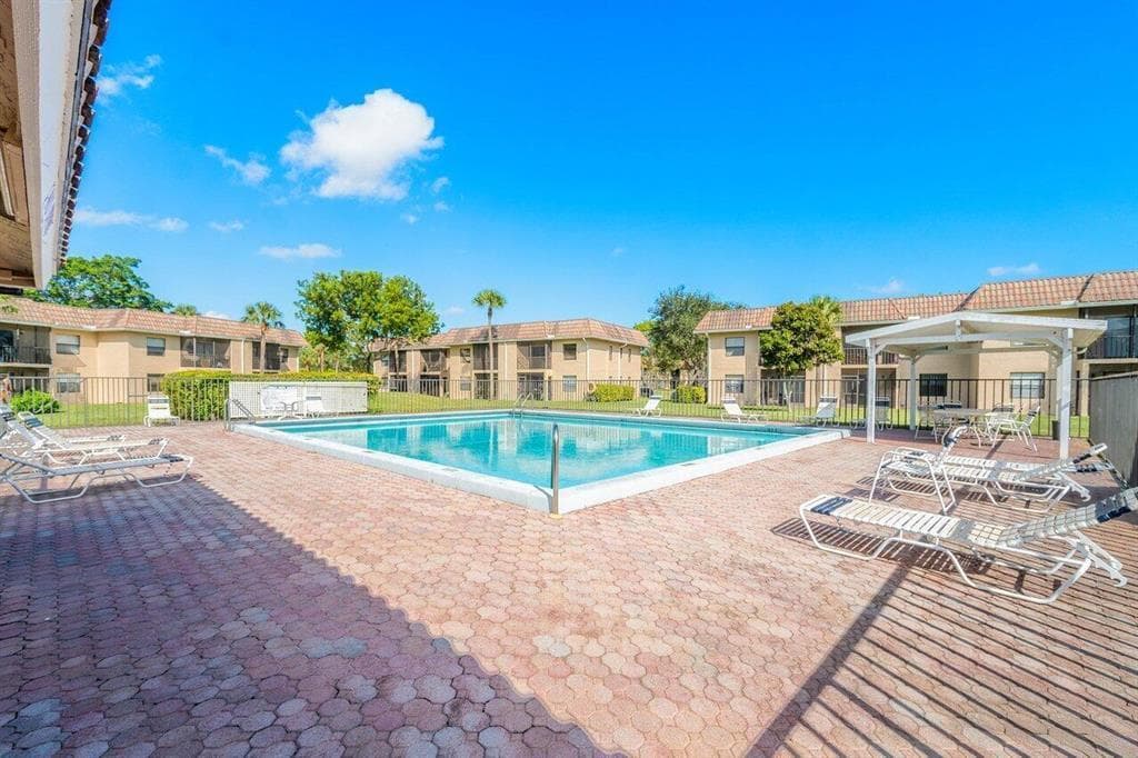 6772 S Palmetto Cir Circle S 102, Boca Raton, FL 33433 — photo 7 of 20