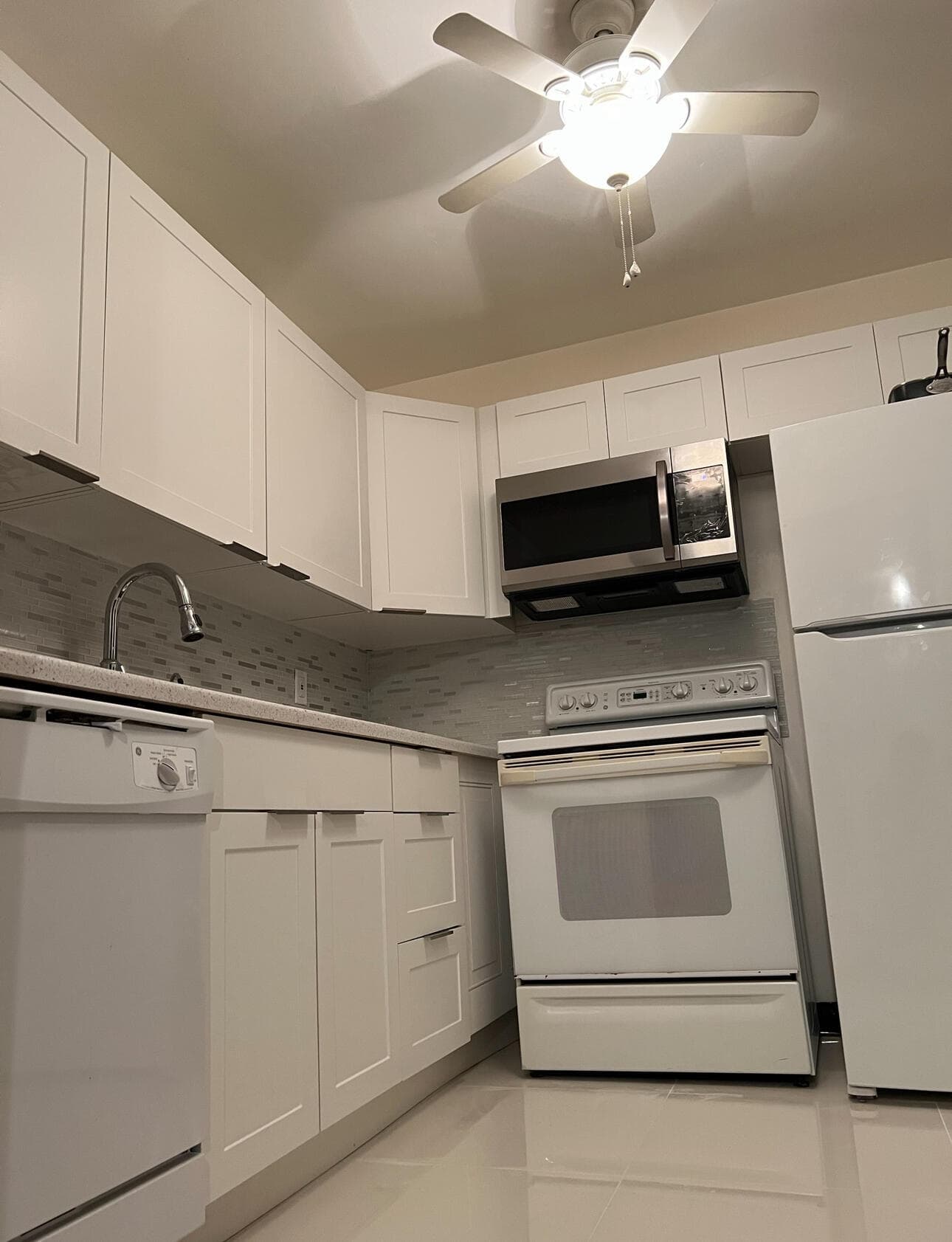 700 Village Green Court 302, Palm Springs, FL 33461 — photo 11 of 33