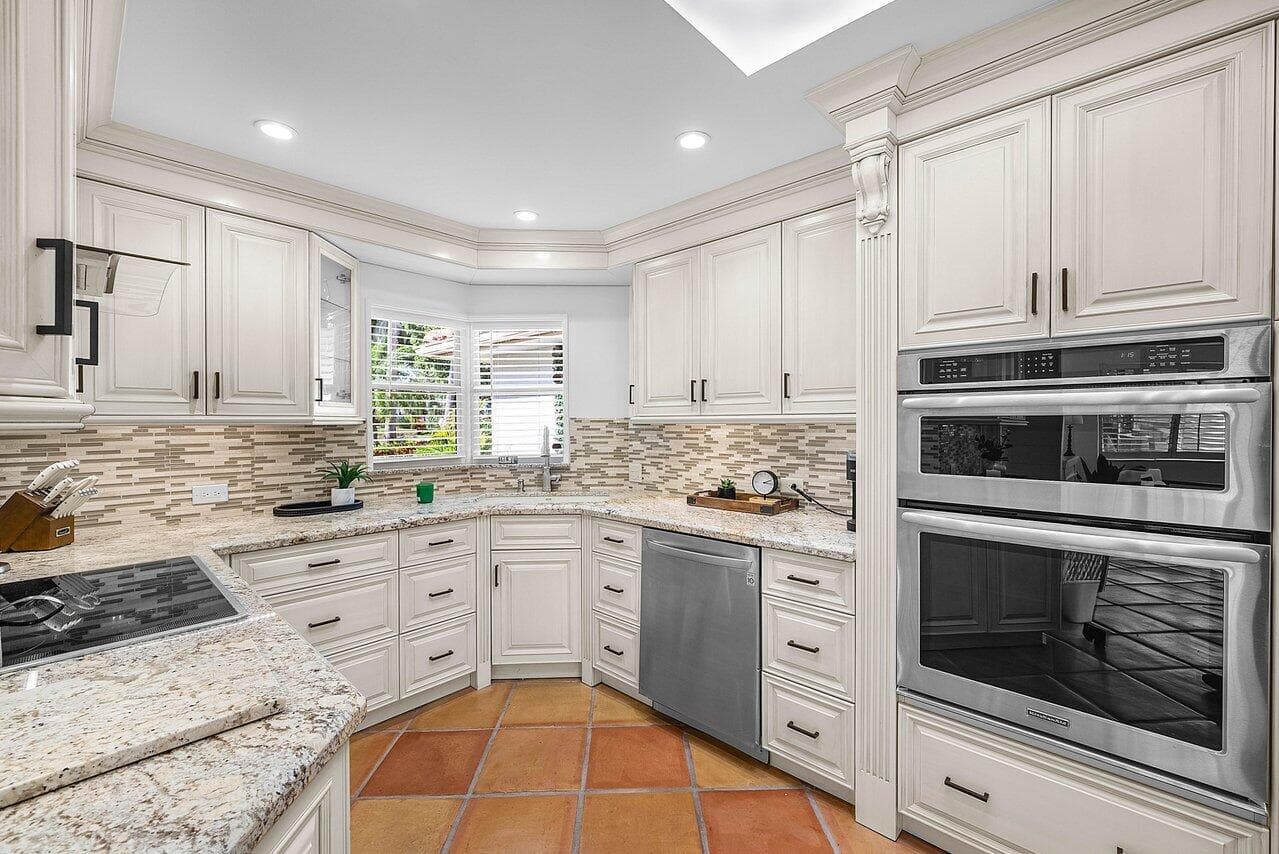 18 Bristol Lane, Boynton Beach, FL 33436 — photo 15 of 121