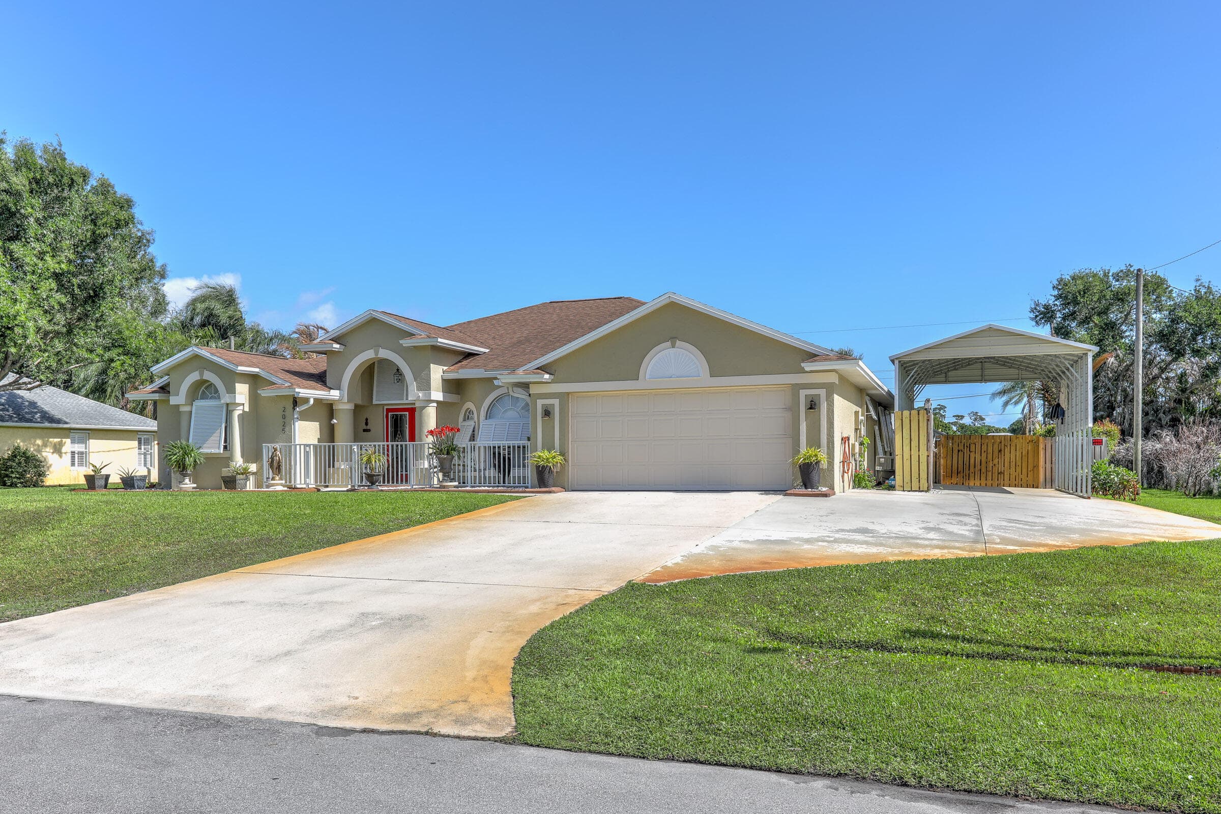 2025 SE Allamanda Drive, Port St. Lucie, FL 34952 — photo 32 of 68