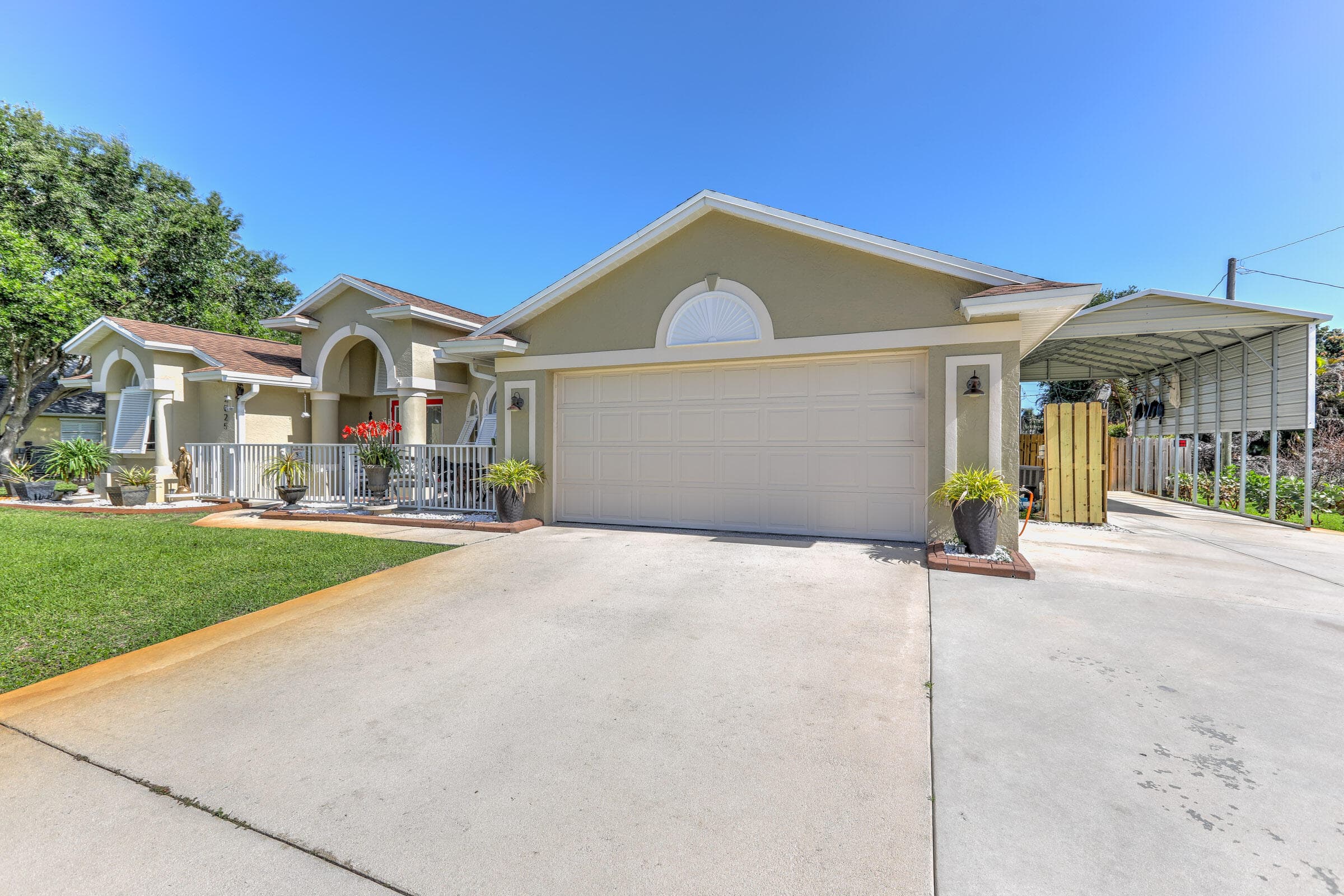 2025 SE Allamanda Drive, Port St. Lucie, FL 34952 — photo 43 of 68