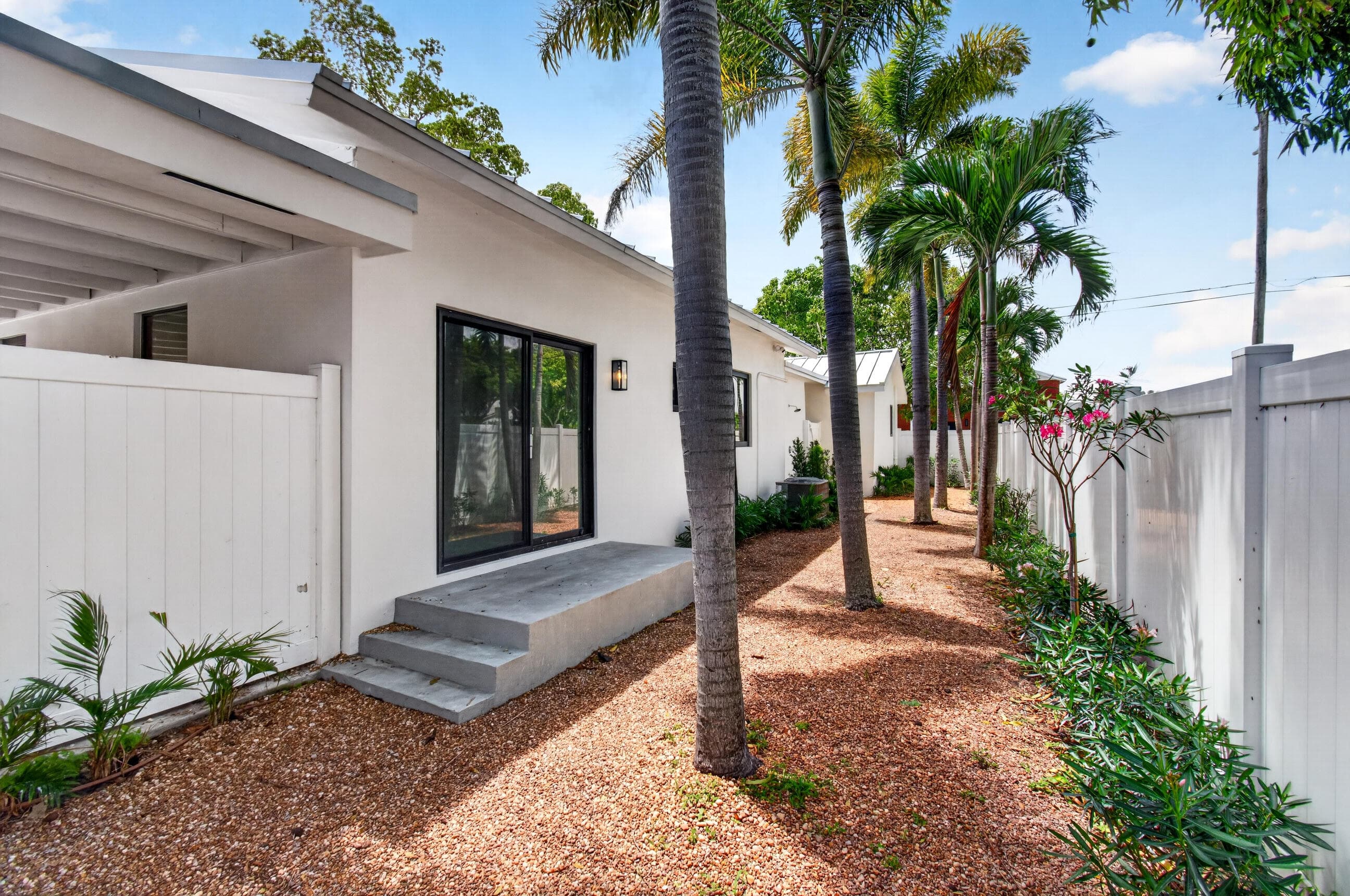 517 NW 1st Street, Delray Beach, FL 33444 — photo 29 of 38