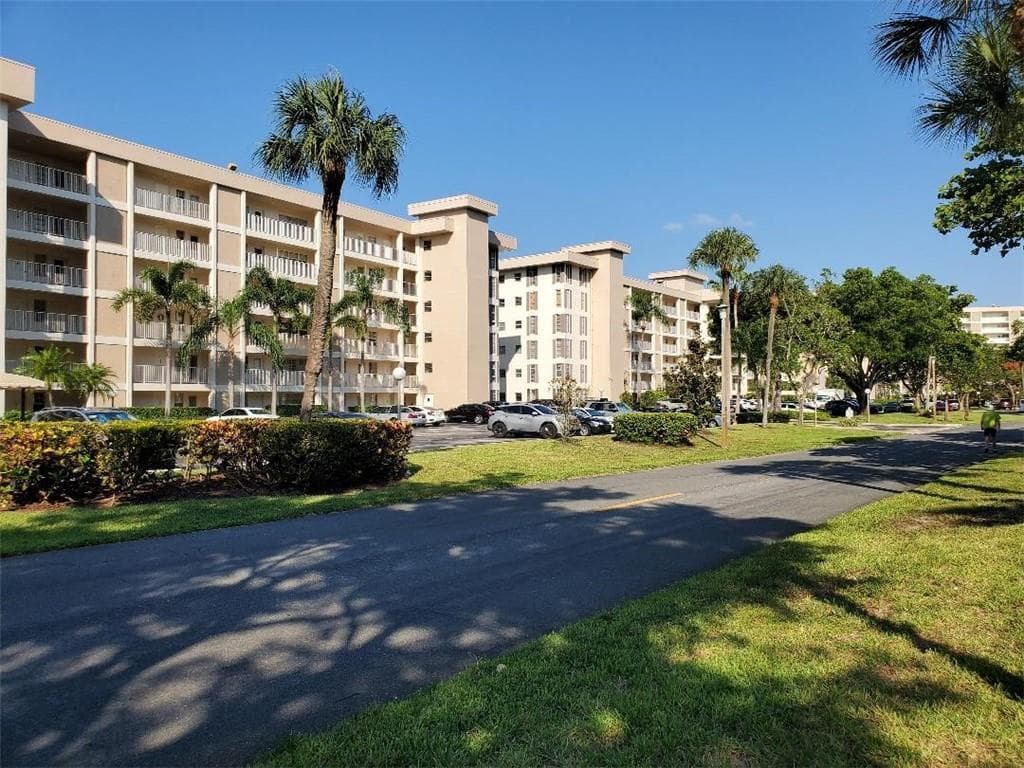 3000 S Course Drive 505, Pompano Beach, FL 33069 — photo 28 of 30