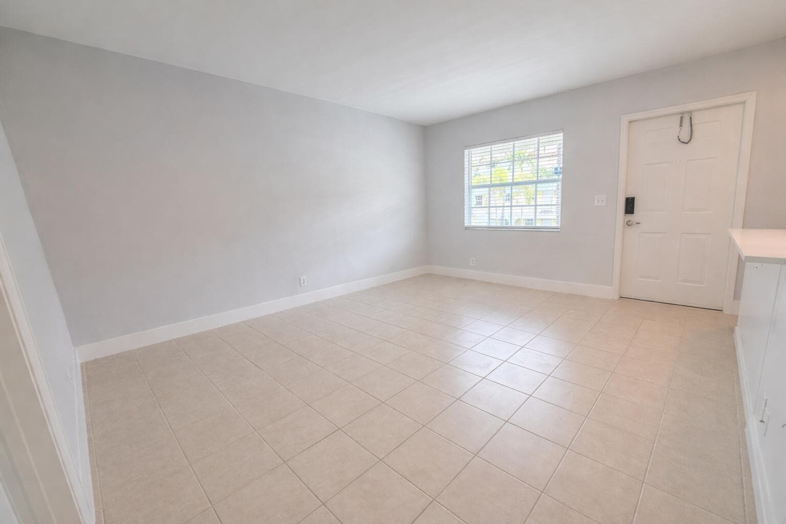 2660 NE 8th Avenue 216, Wilton Manors, FL 33334 — photo 8 of 20