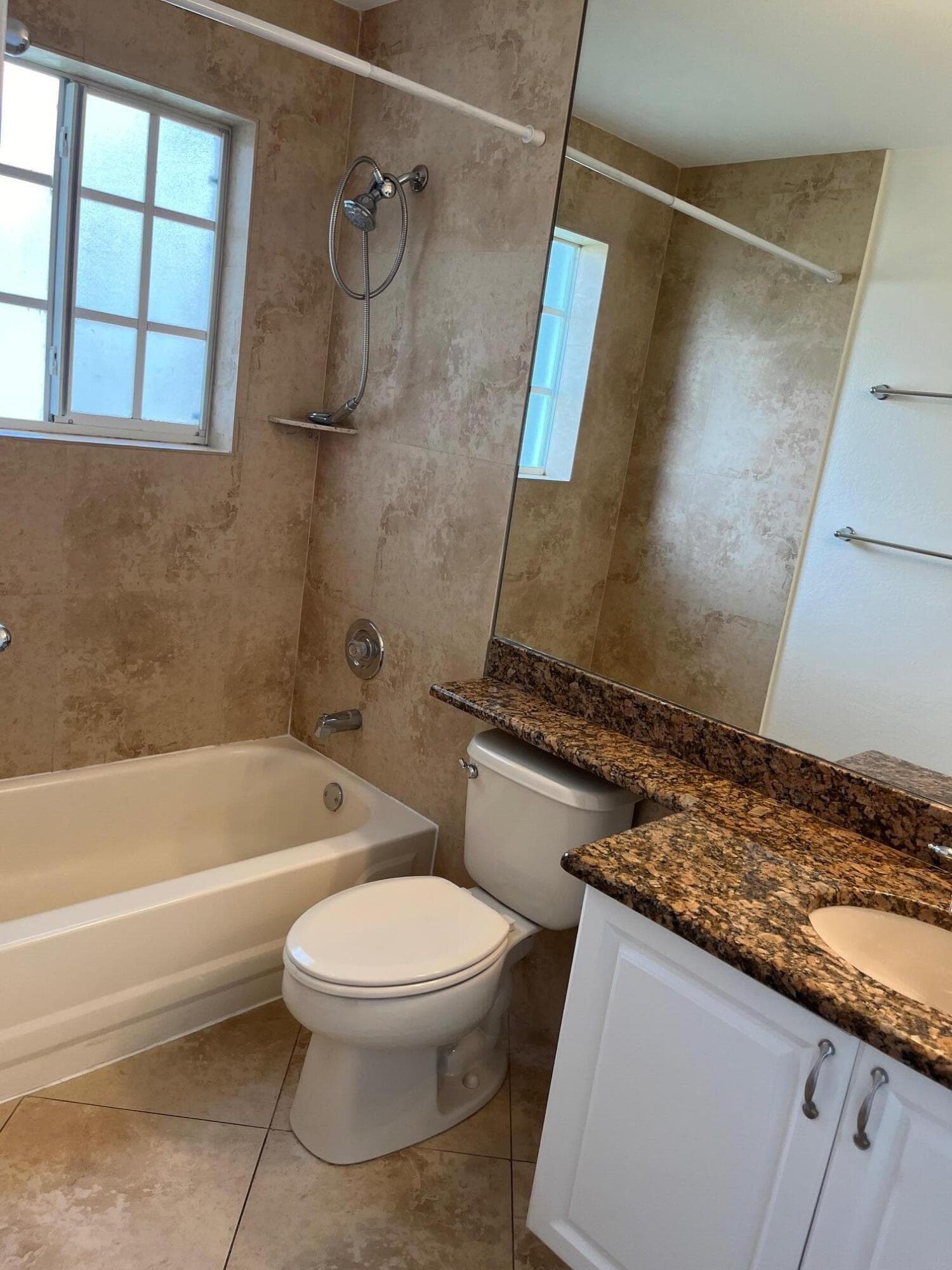 103 Yacht Club Way 101, Hypoluxo, FL 33462 — photo 11 of 39
