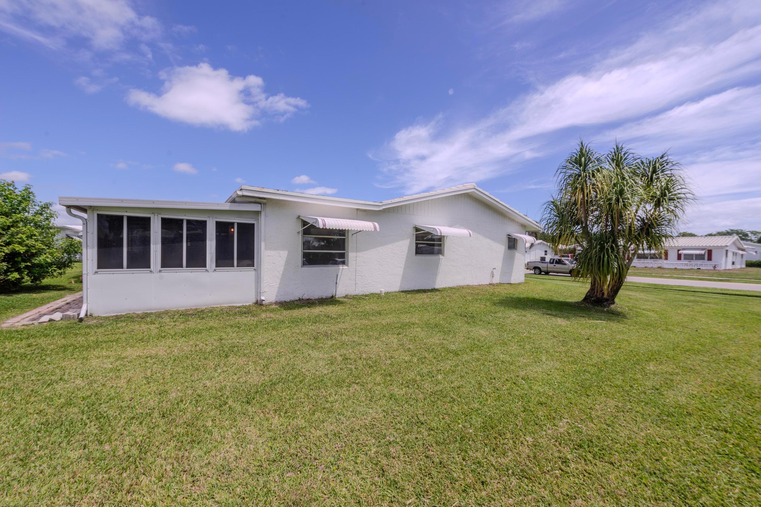 2107 Campanelli Boulevard, Boynton Beach, FL 33426 — photo 3 of 25