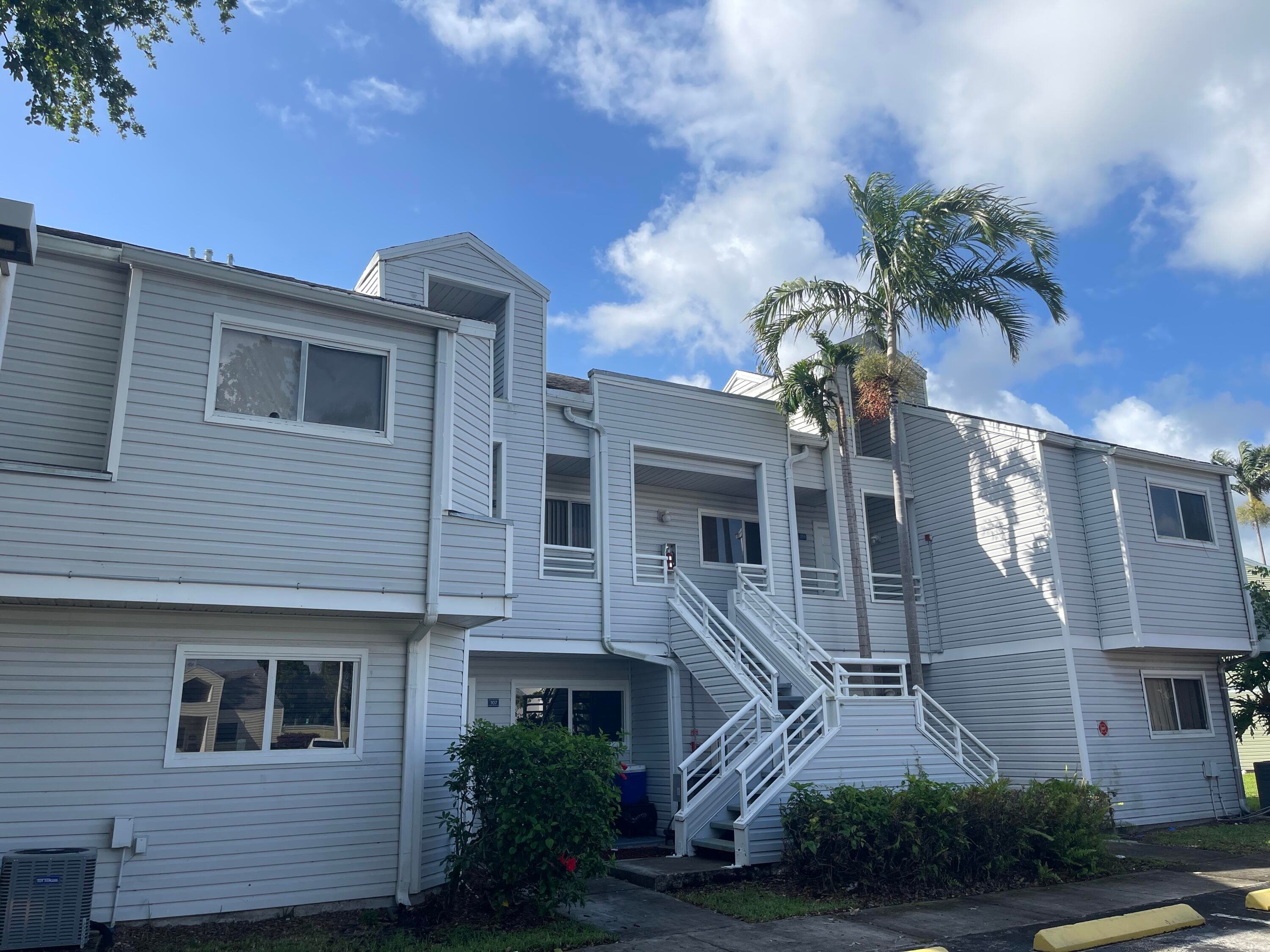 3445 NW 44th Street 206, Oakland Park, FL 33309 — photo 1 of 17