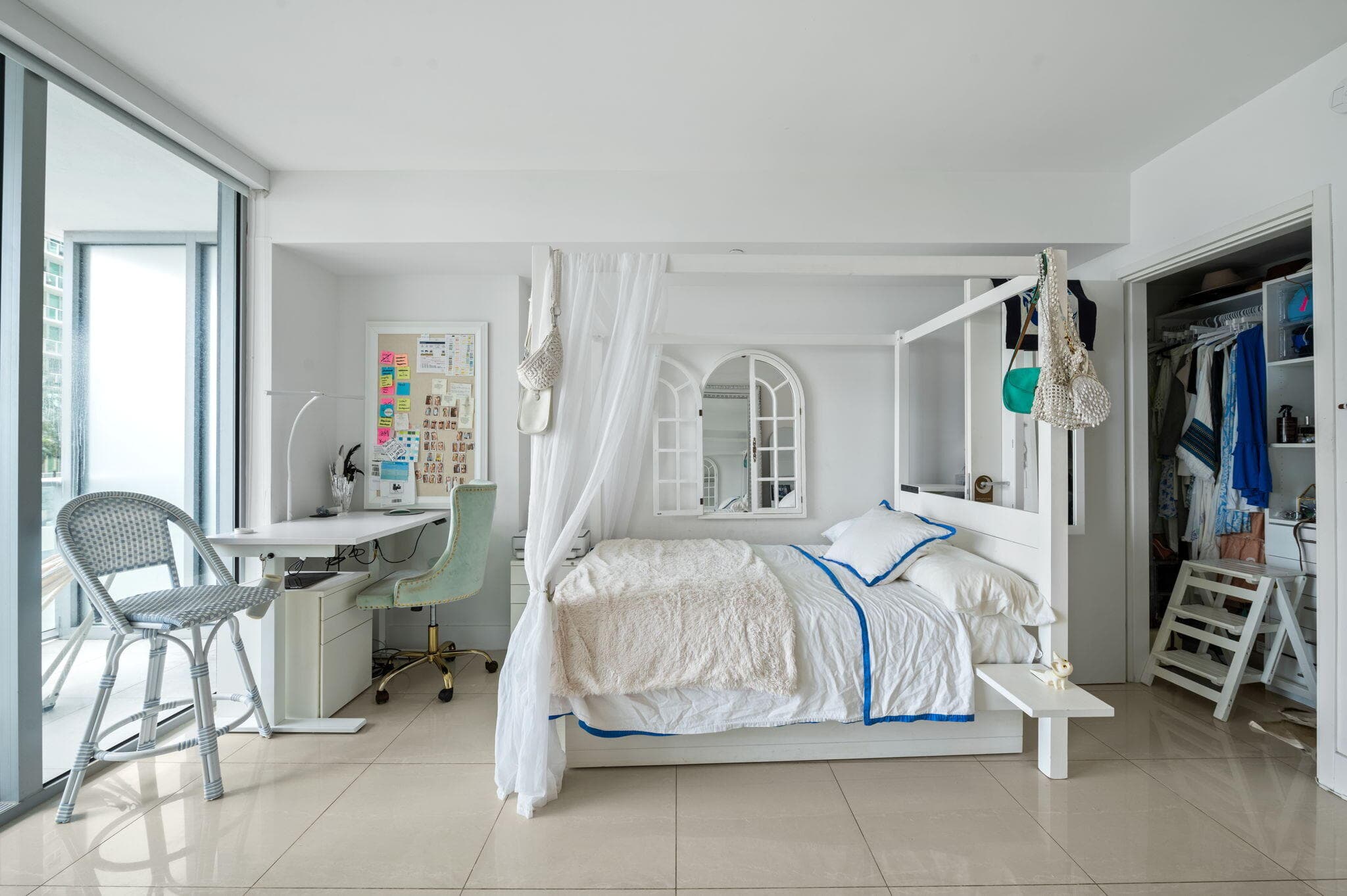 1300 Brickell Bay Drive 1005, Miami, FL 33131 — photo 2 of 45