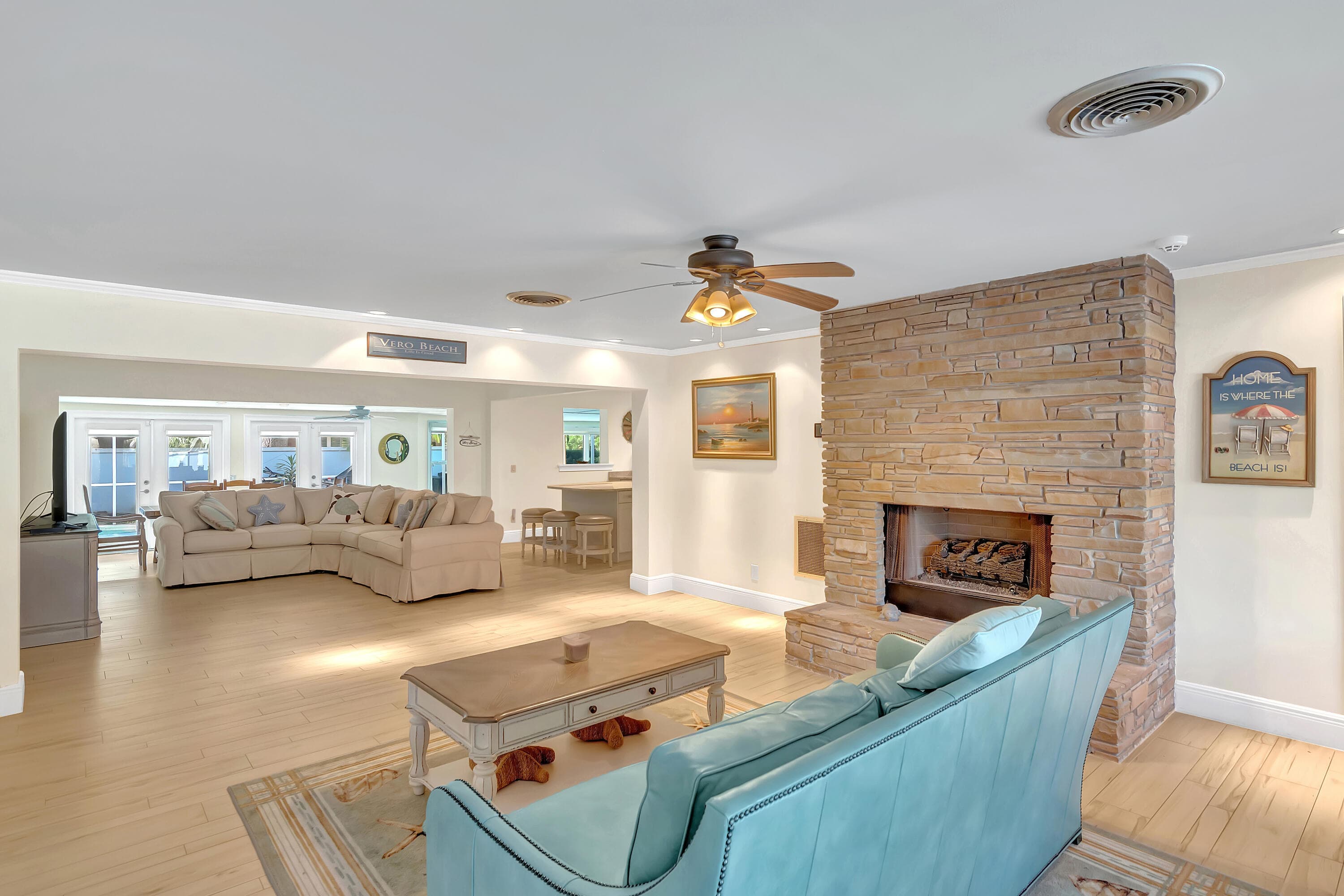 500 Gardenia Lane, Vero Beach, FL 32963 — photo 2 of 36