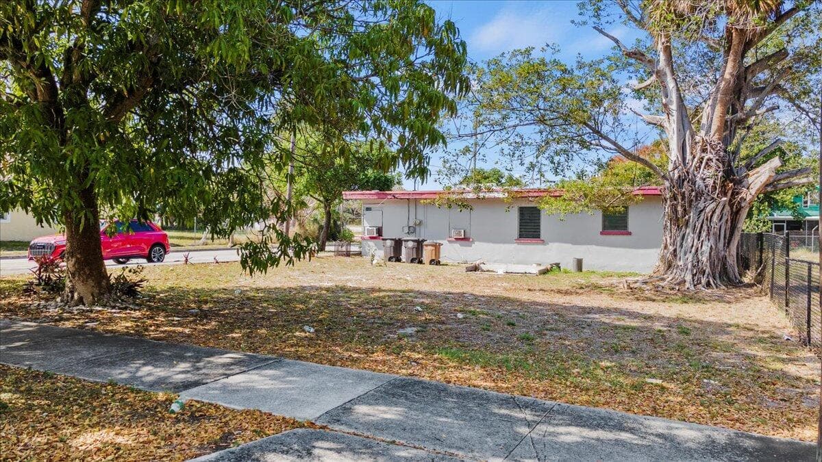 1504 N Sapodilla Avenue N, West Palm Beach, FL 33401 — photo 6 of 25