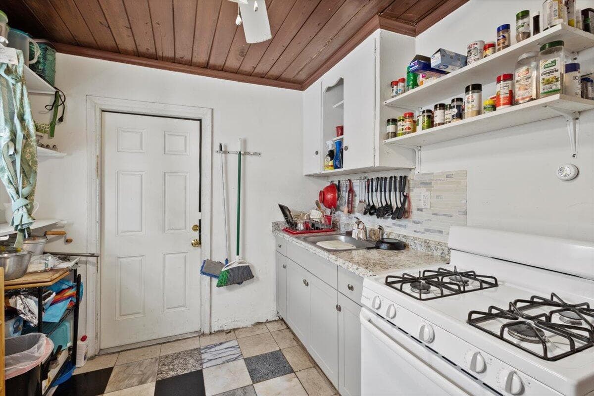 1504 N Sapodilla Avenue N, West Palm Beach, FL 33401 — photo 16 of 25