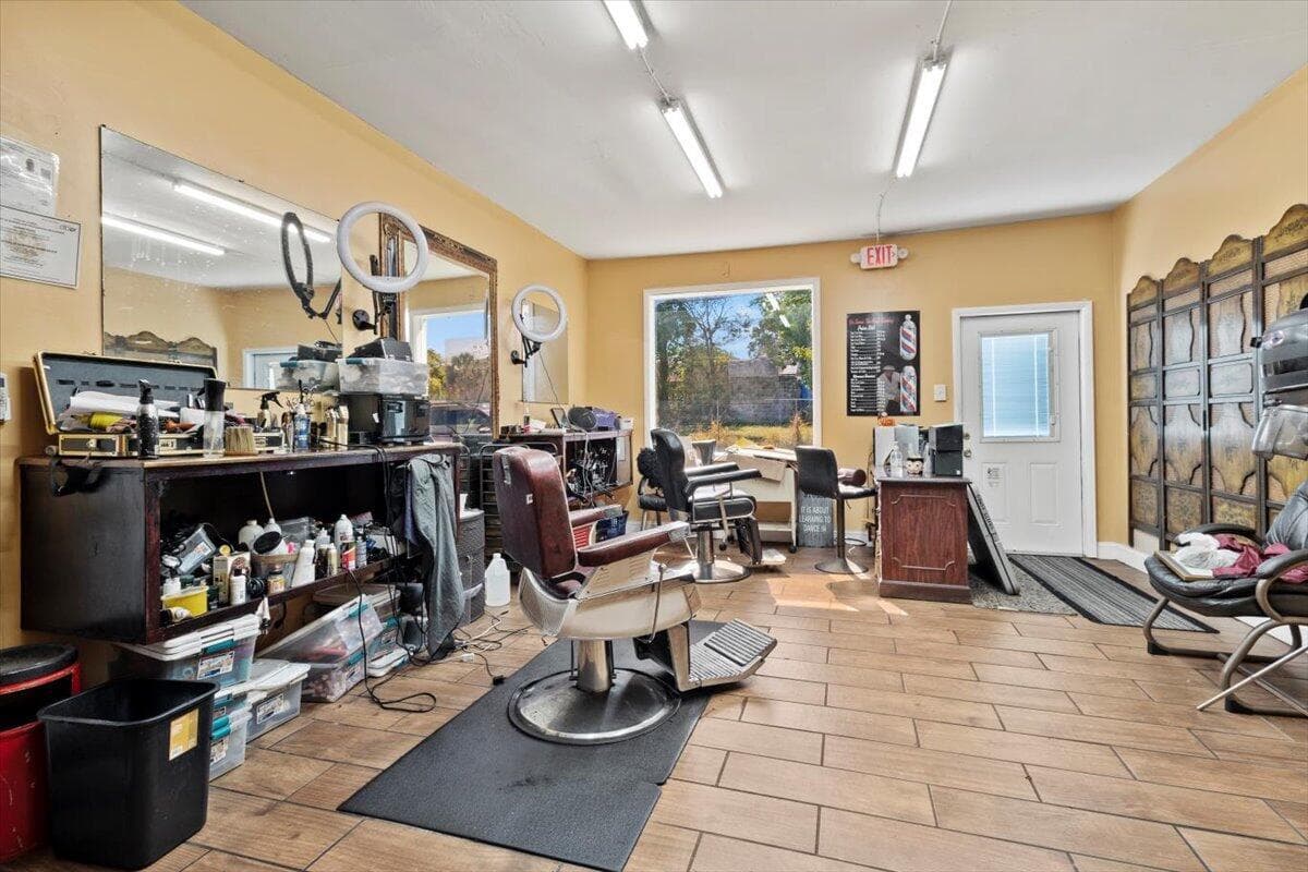 1504 N Sapodilla Avenue N, West Palm Beach, FL 33401 — photo 21 of 25