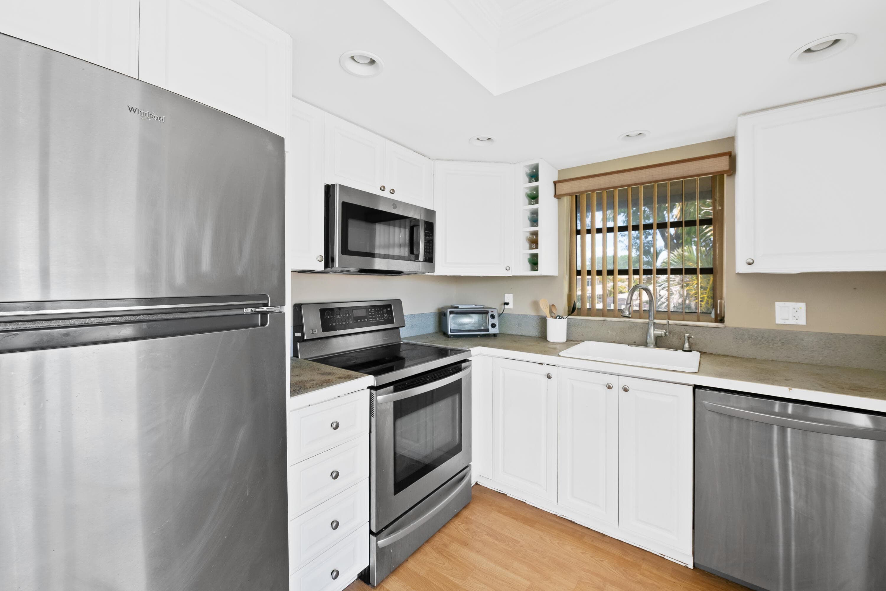 13771 Via Aurora, Delray Beach, FL 33484 — photo 3 of 24