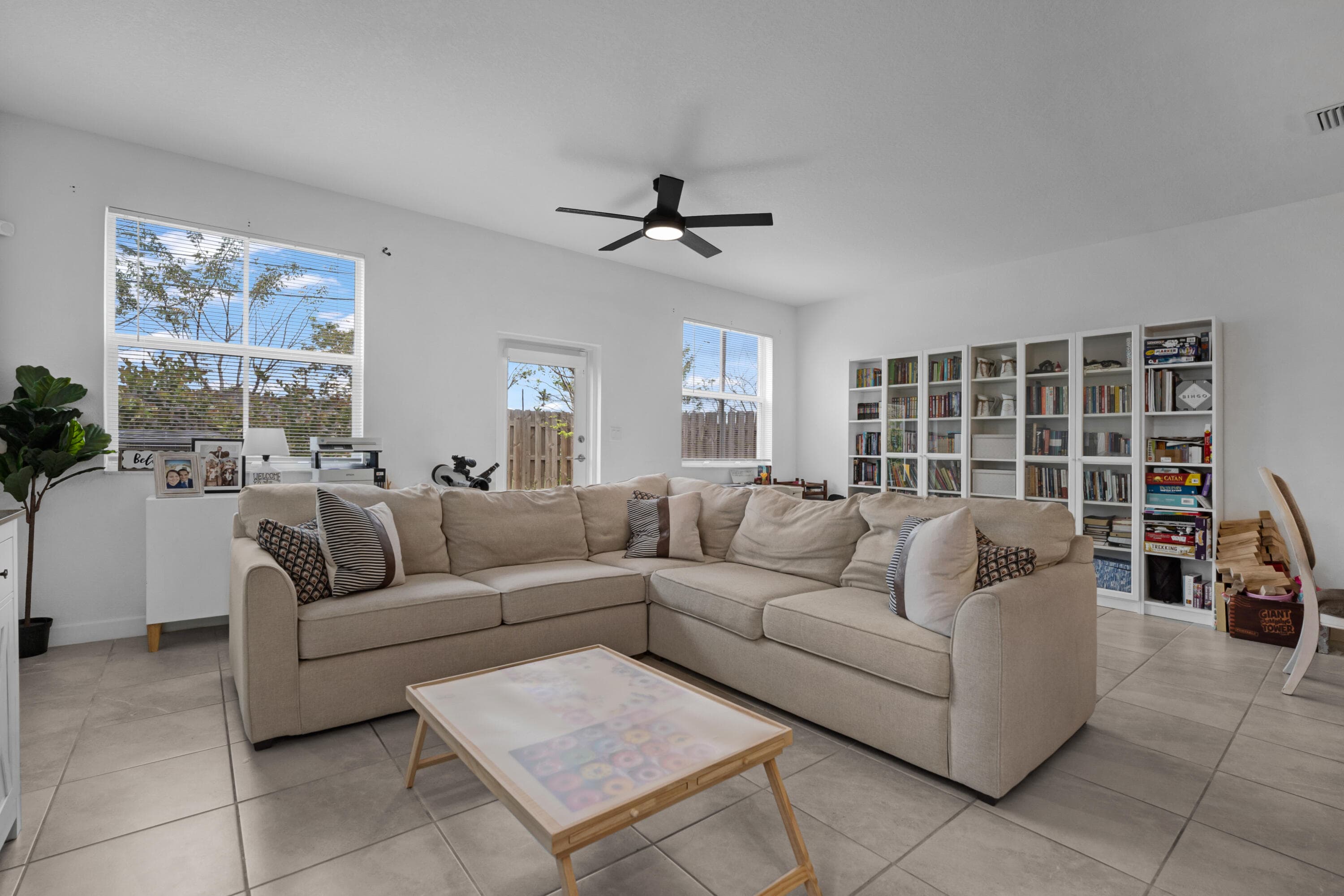 2409 NW 131st Circle, Miami, FL 33167 — photo 10 of 25