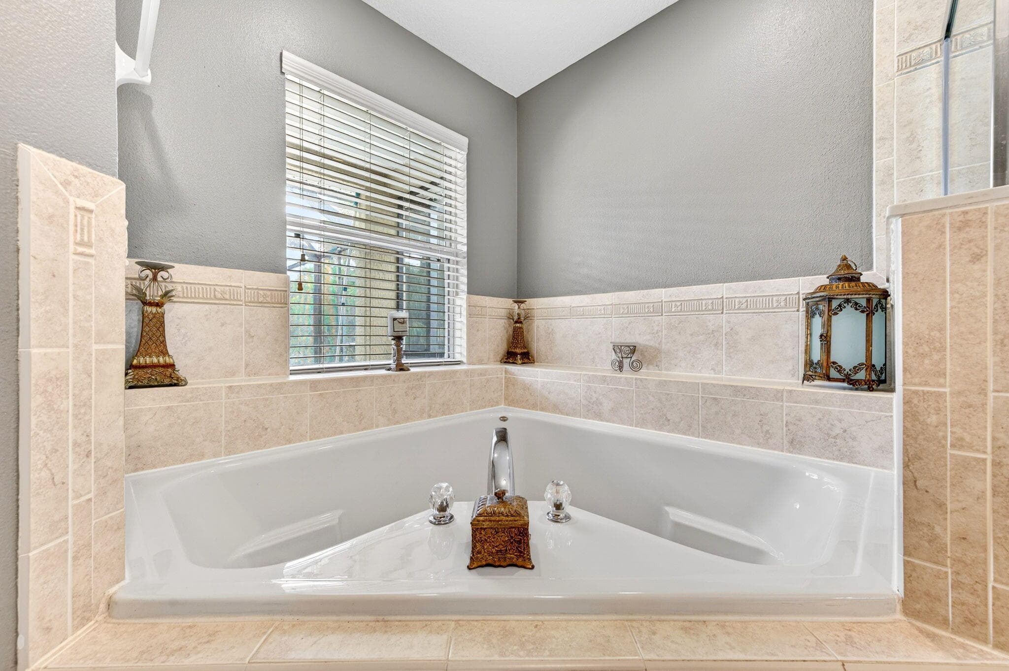 831 SW Owl St Street, Palm Bay, FL 32908 — photo 37 of 54