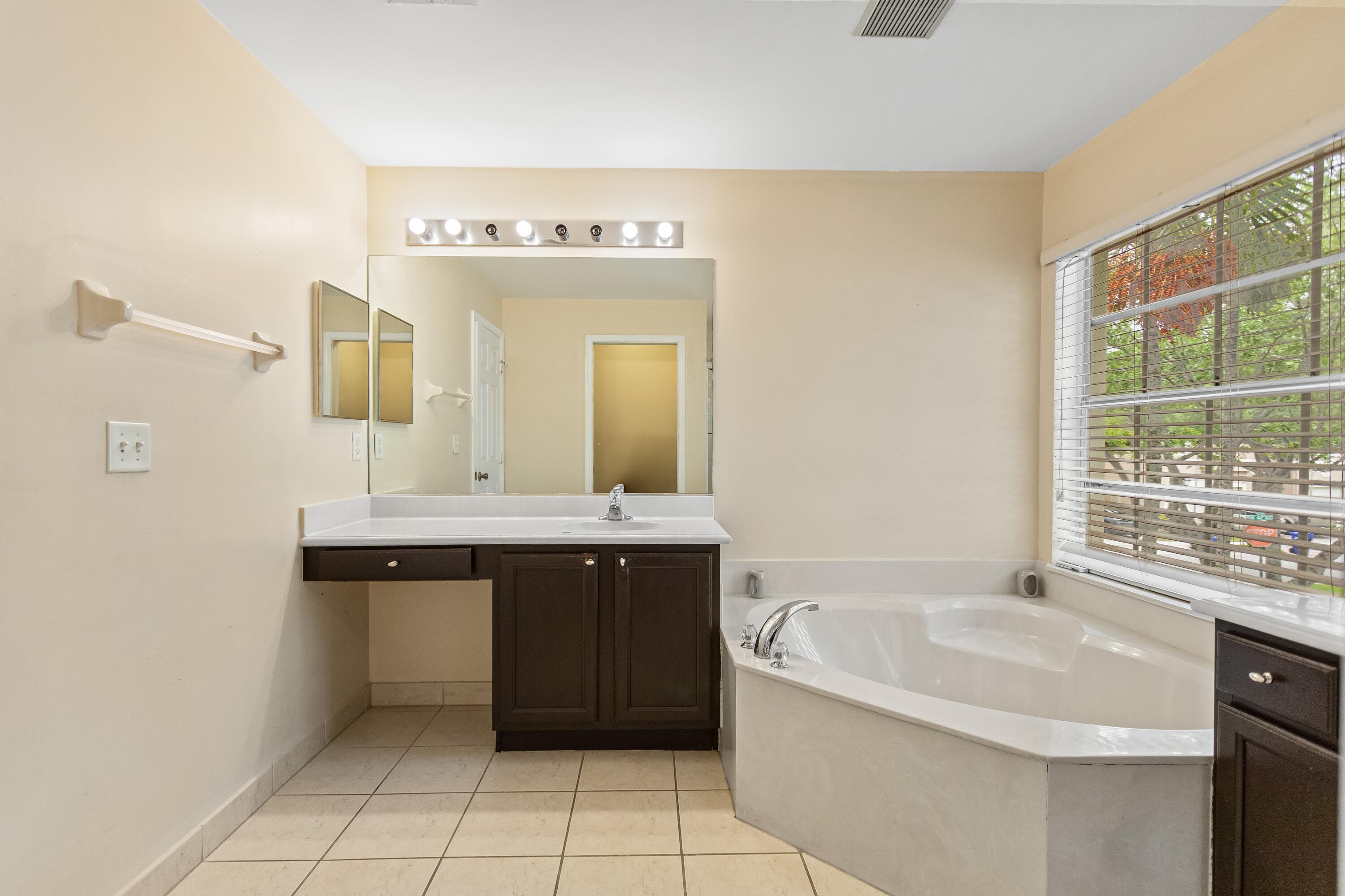 12444 SW 42nd Street, Miramar, FL 33027 — photo 9 of 13
