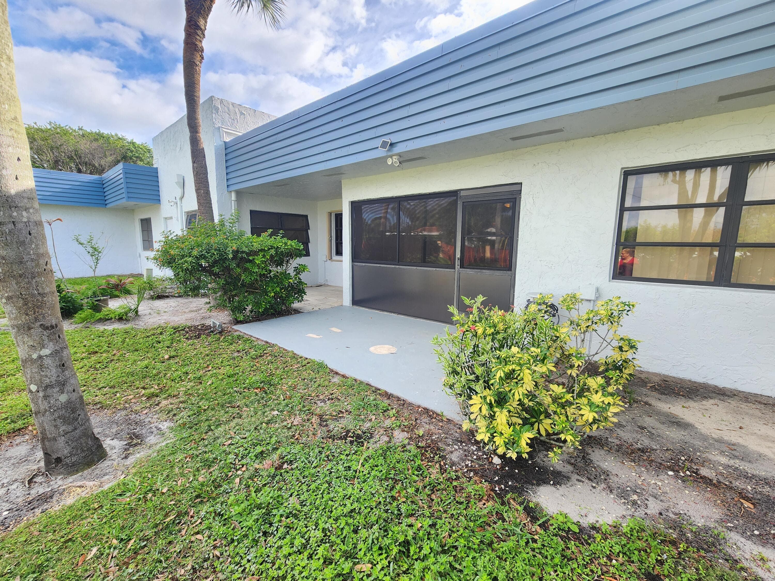 4575 Lucerne Lakes Boulevard W 104, Greenacres, FL 33467 — photo 14 of 23