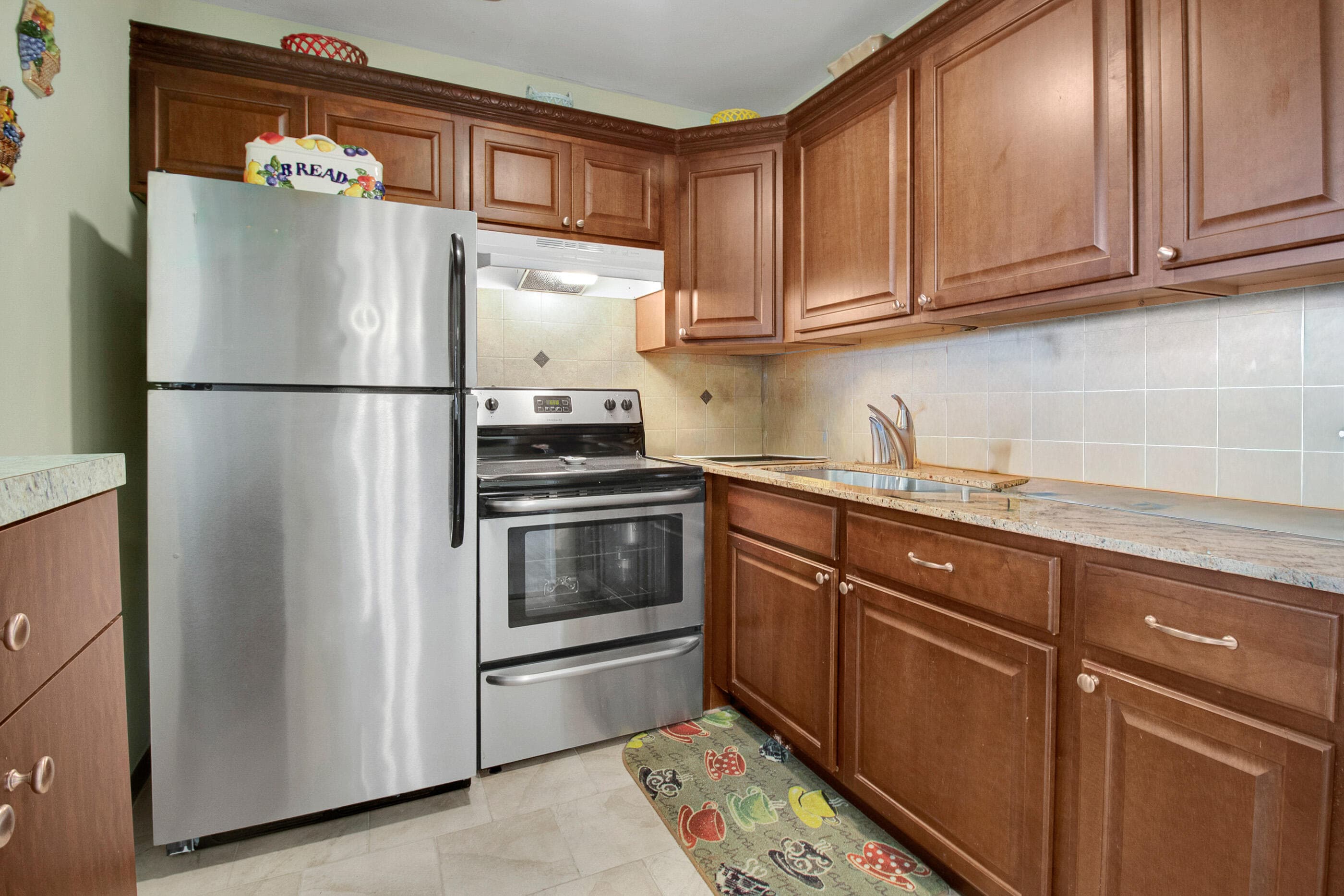 412 Brighton J, Boca Raton, FL 33434 — photo 2 of 48