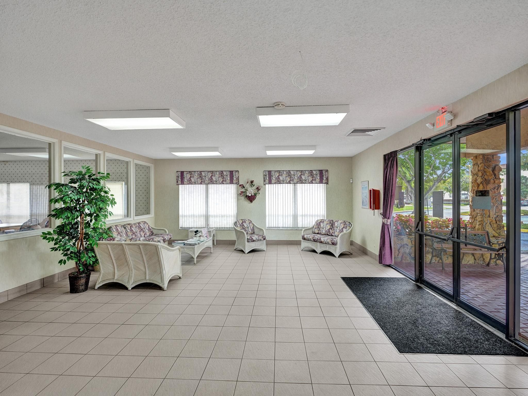 6080 N Sabal Palm Boulevard Unit 305, Tamarac, FL 33319 — photo 31 of 43