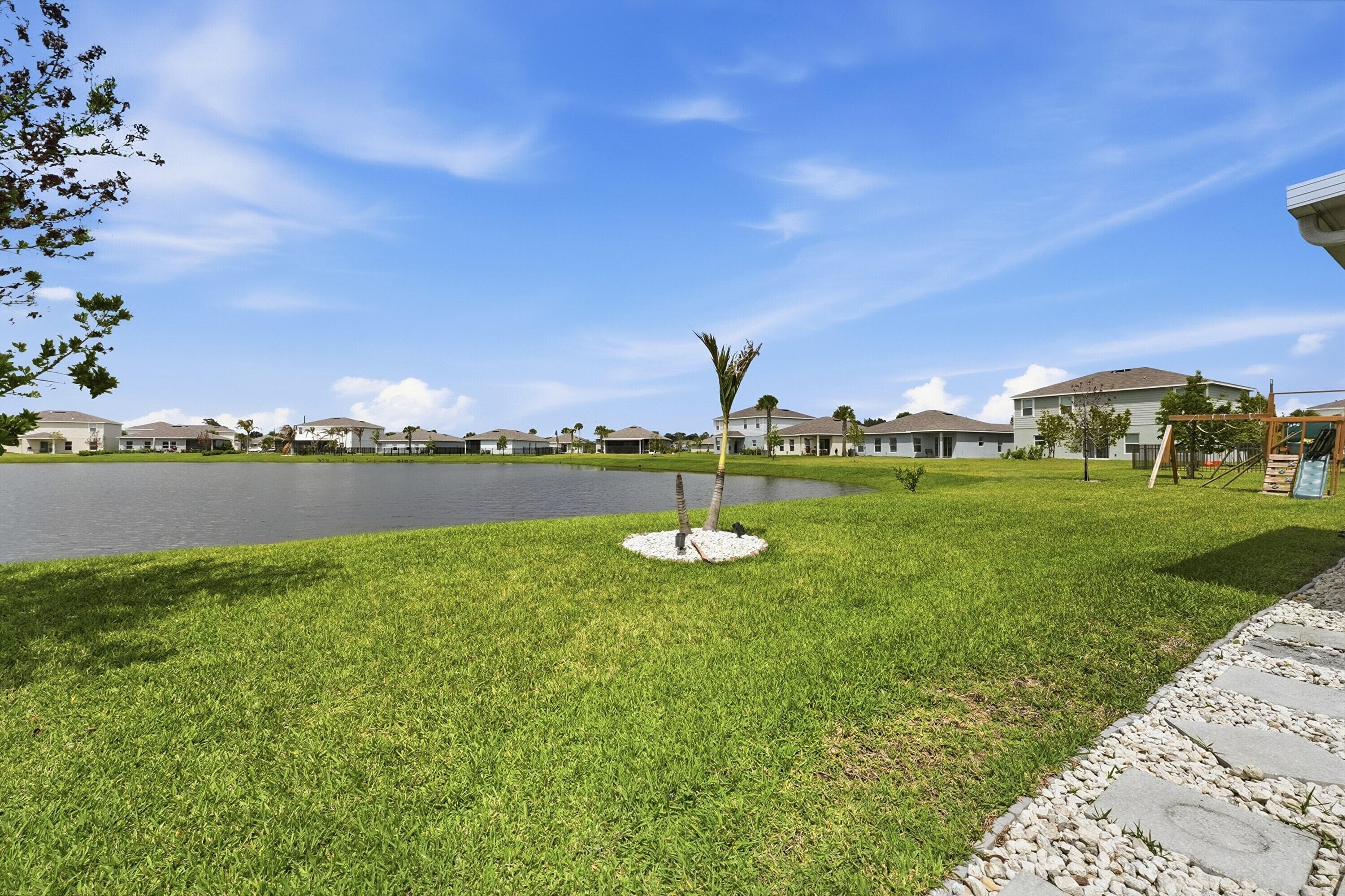 812 Persimmon Place, Fort Pierce, FL 34981 — photo 24 of 43
