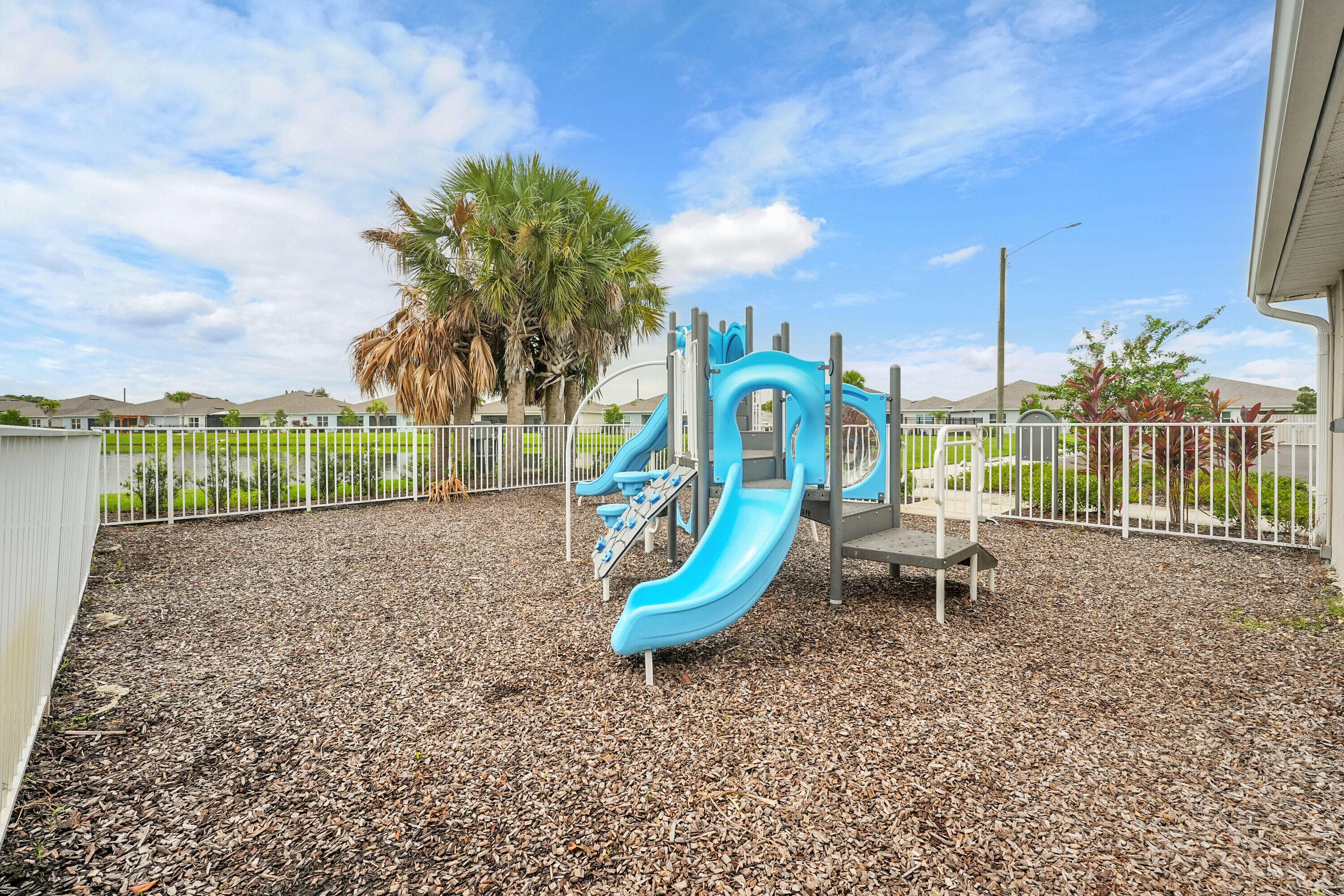 812 Persimmon Place, Fort Pierce, FL 34981 — photo 40 of 43