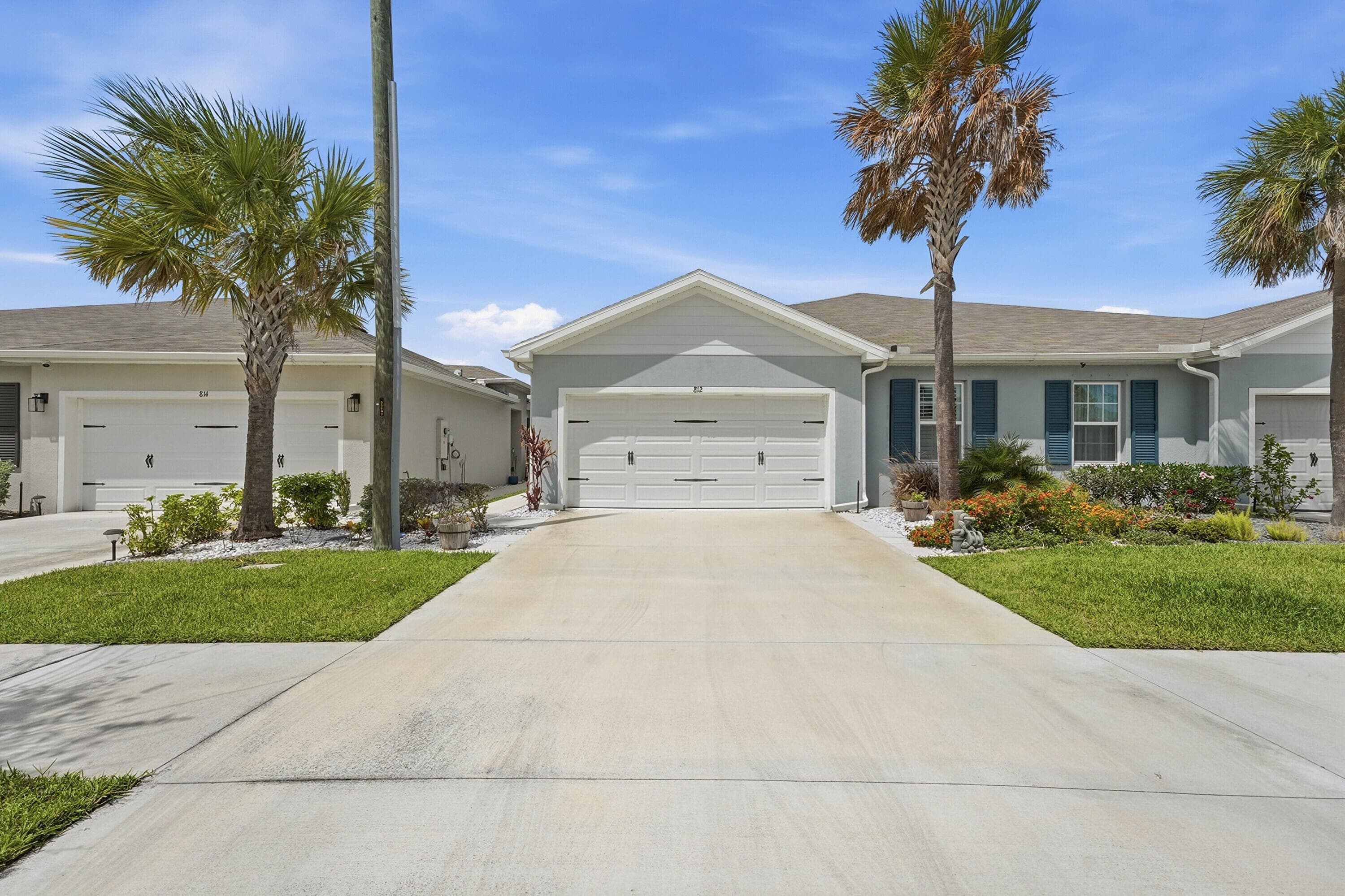 812 Persimmon Place, Fort Pierce, FL 34981 — photo 1 of 43