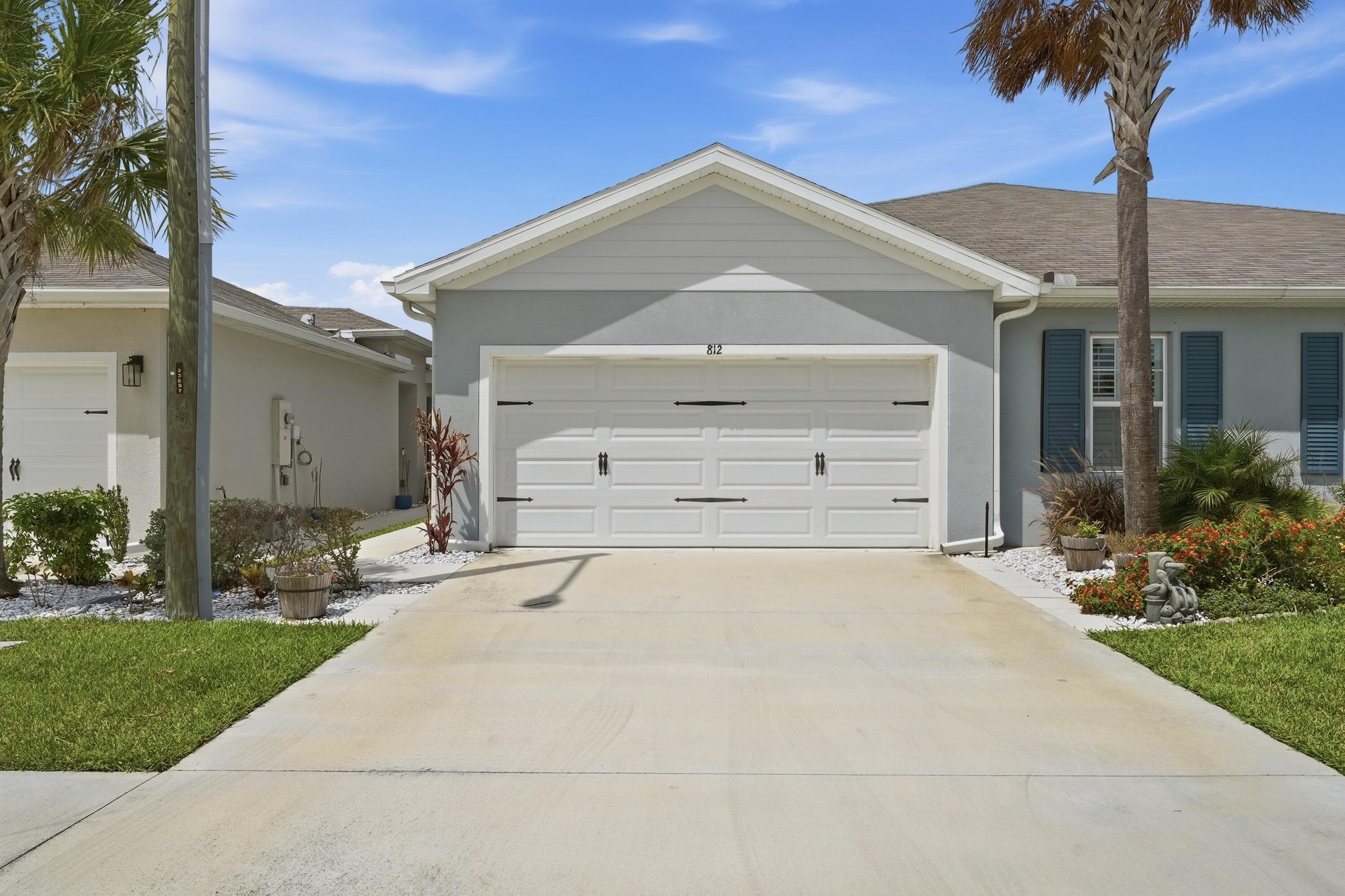 812 Persimmon Place, Fort Pierce, FL 34981 — photo 2 of 43