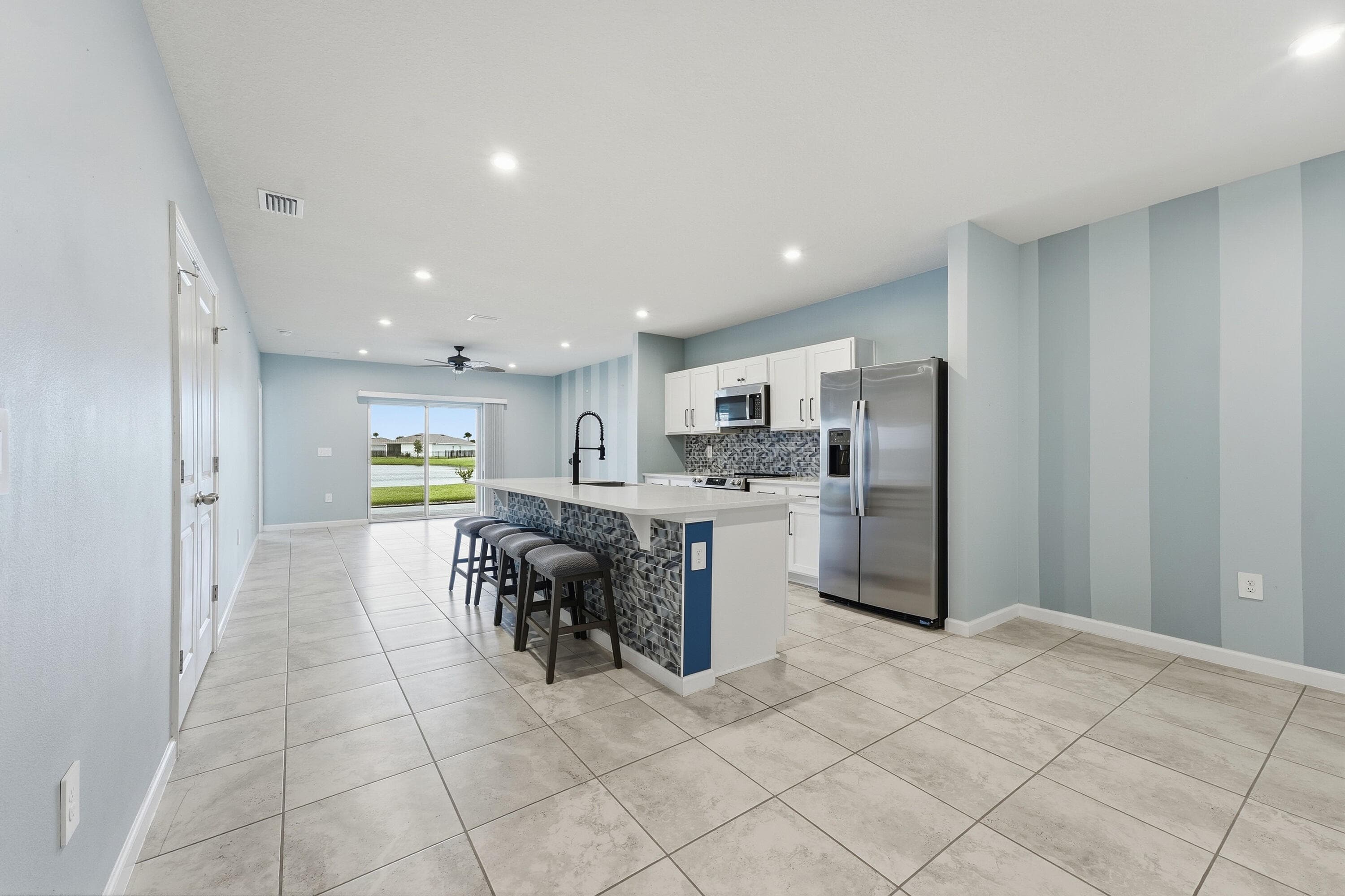 812 Persimmon Place, Fort Pierce, FL 34981 — photo 5 of 43