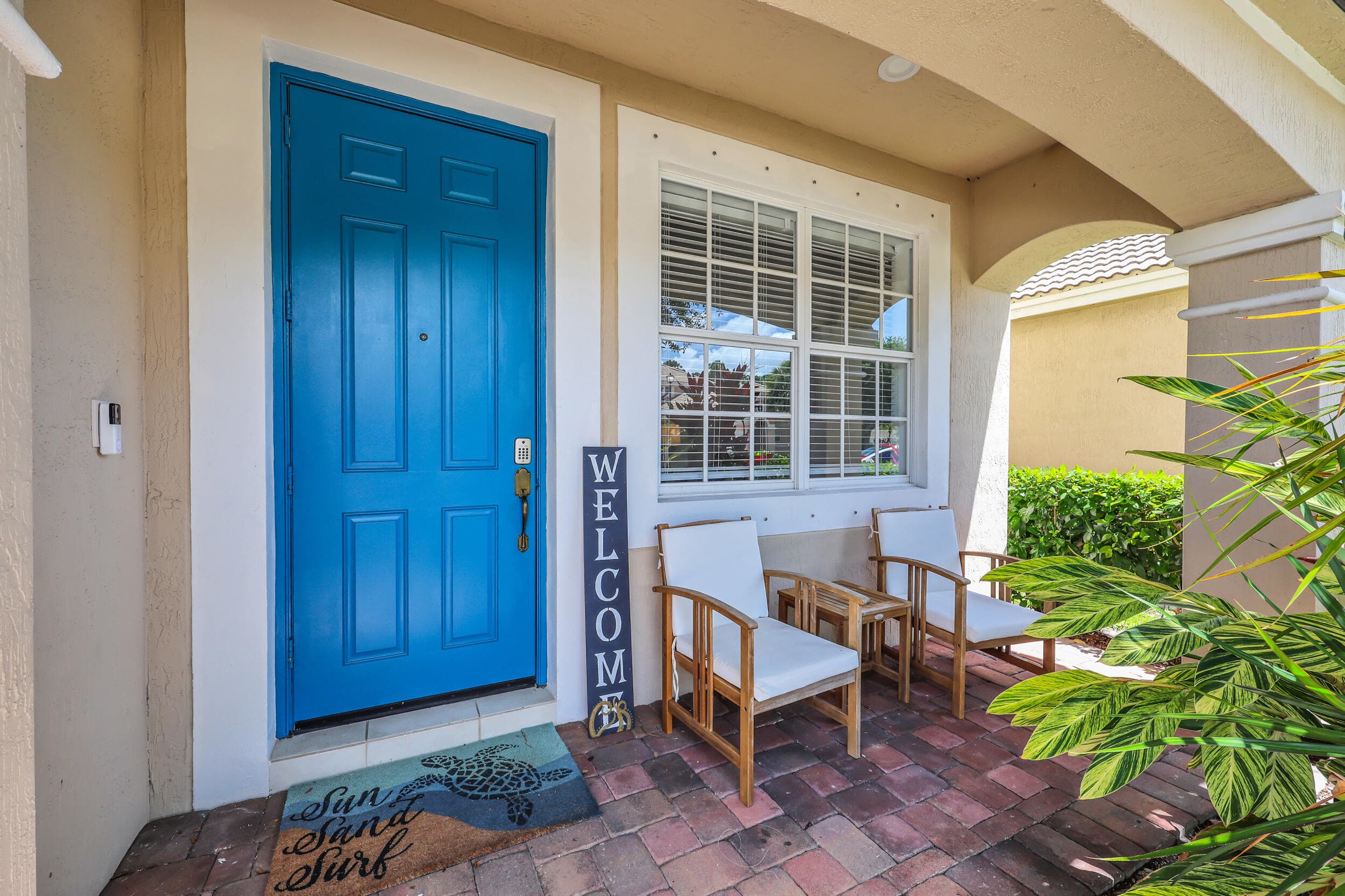 5801 SE Crooked Oak Avenue, Hobe Sound, FL 33455 — photo 4 of 38