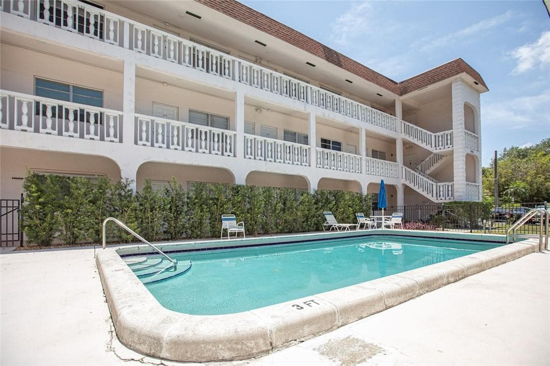 601 SE 5th Court 108, Fort Lauderdale, FL 33301 — photo 18 of 26