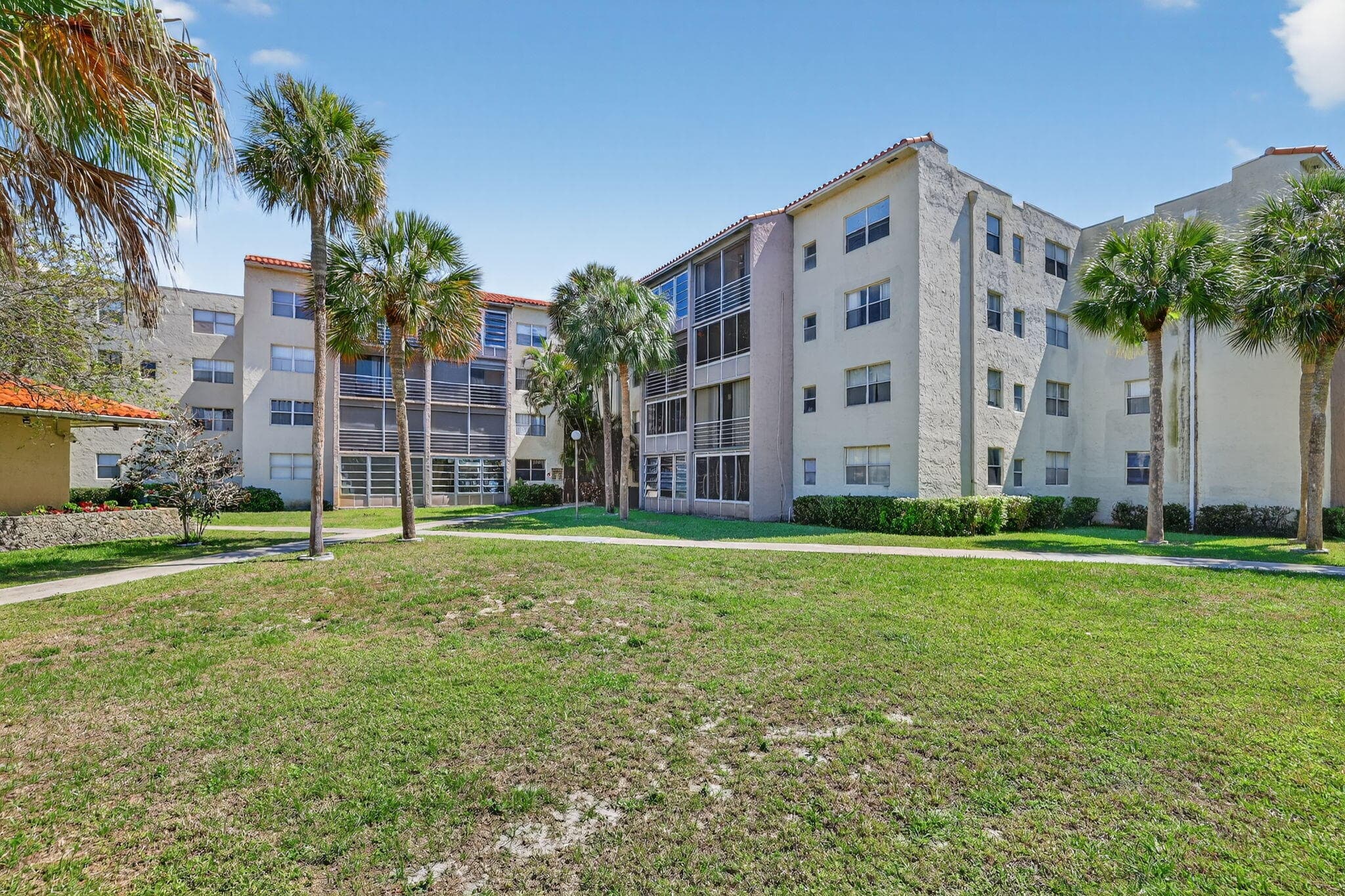 1830 SW 81st Avenue 4107, North Lauderdale, FL 33068 — photo 2 of 30