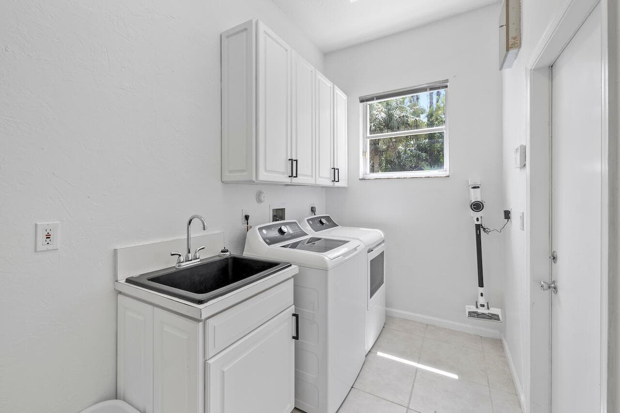 856 Forest Glen Lane, Wellington, FL 33414 — photo 25 of 36
