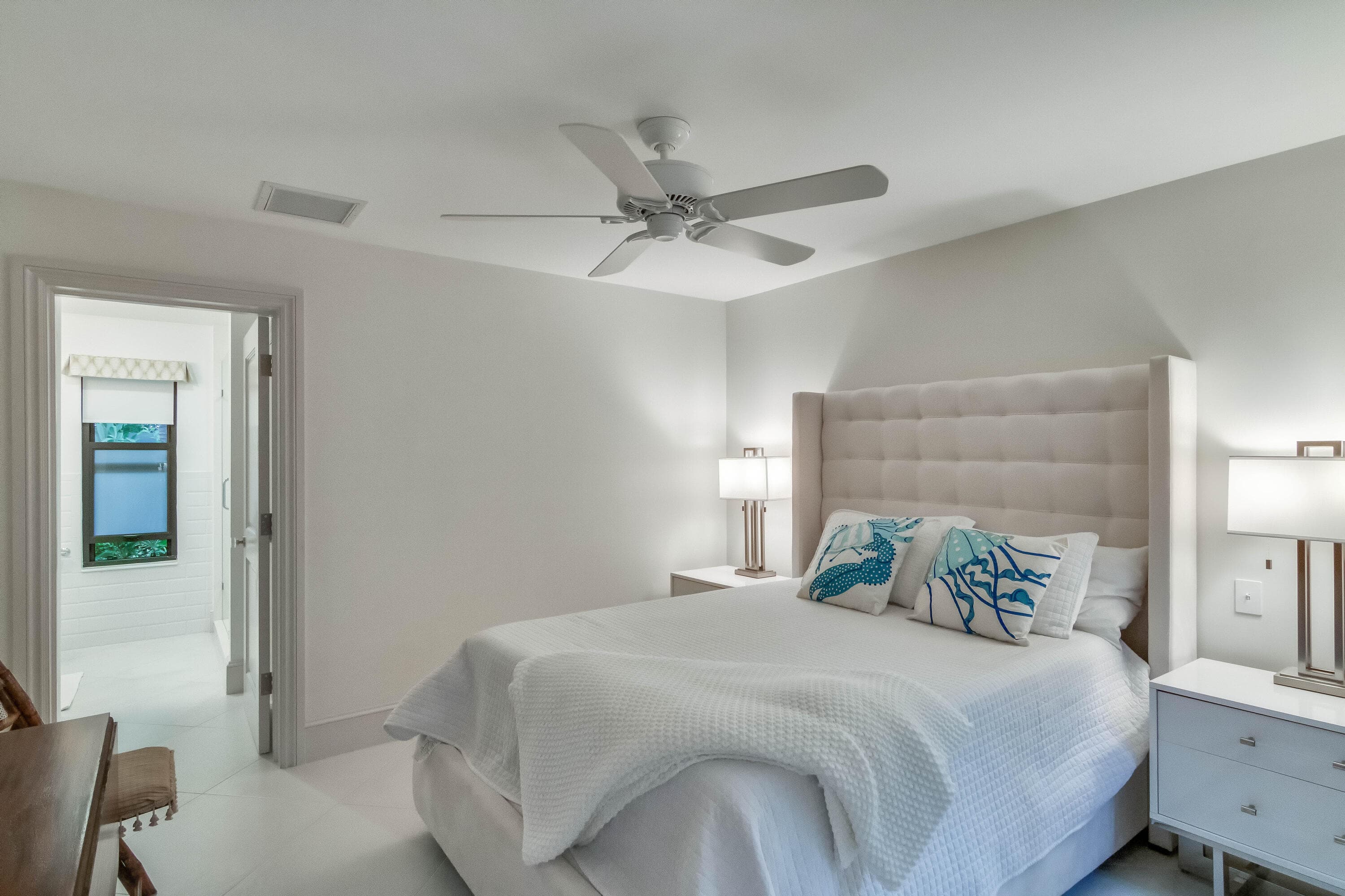 226 Chilean Avenue 4, Palm Beach, FL 33480 — photo 13 of 19