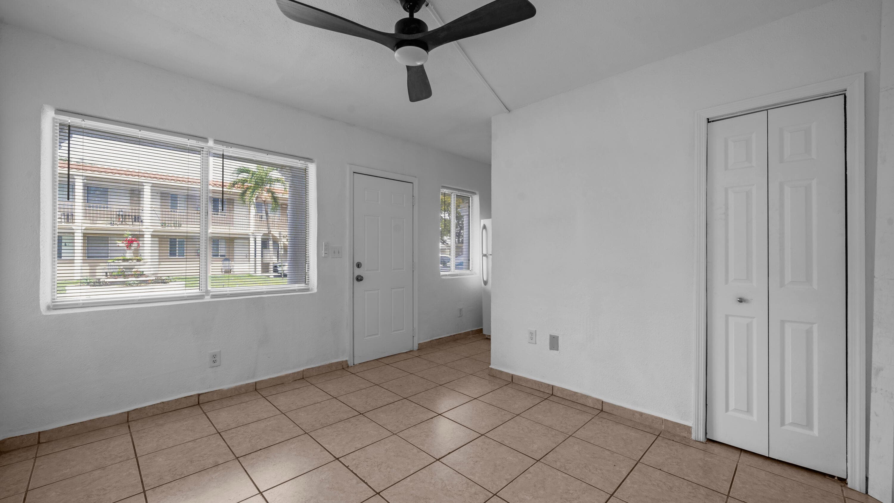 420 NW 10th Street # 9, Miami, FL 33136 — photo 3 of 14