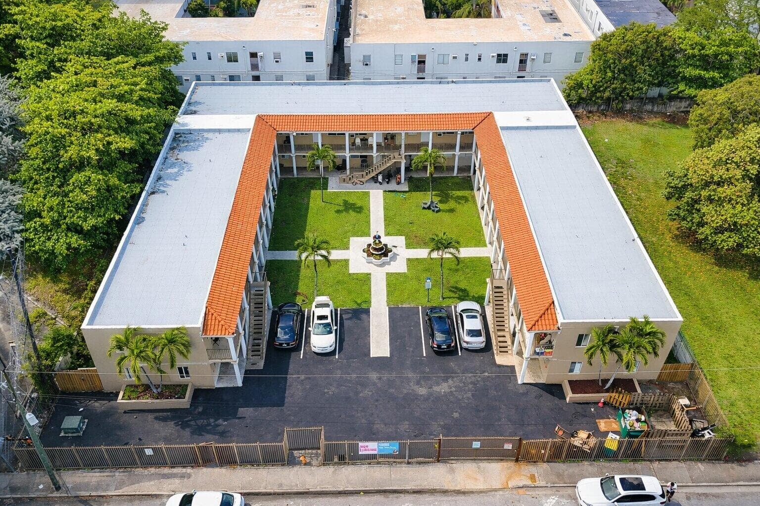 420 NW 10th Street # 9, Miami, FL 33136 — photo 11 of 14
