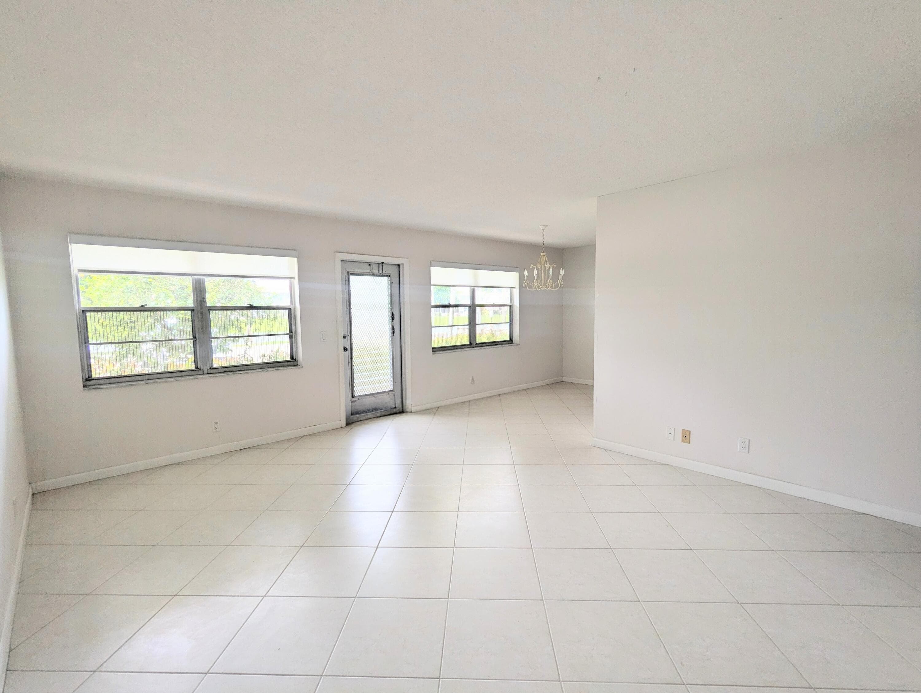 222 Somerset L, West Palm Beach, FL 33417 — photo 1 of 27