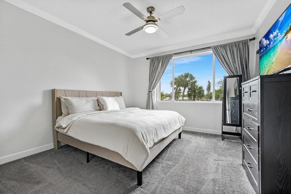 7928 Sanibel Drive, Tamarac, FL 33321 — photo 17 of 46