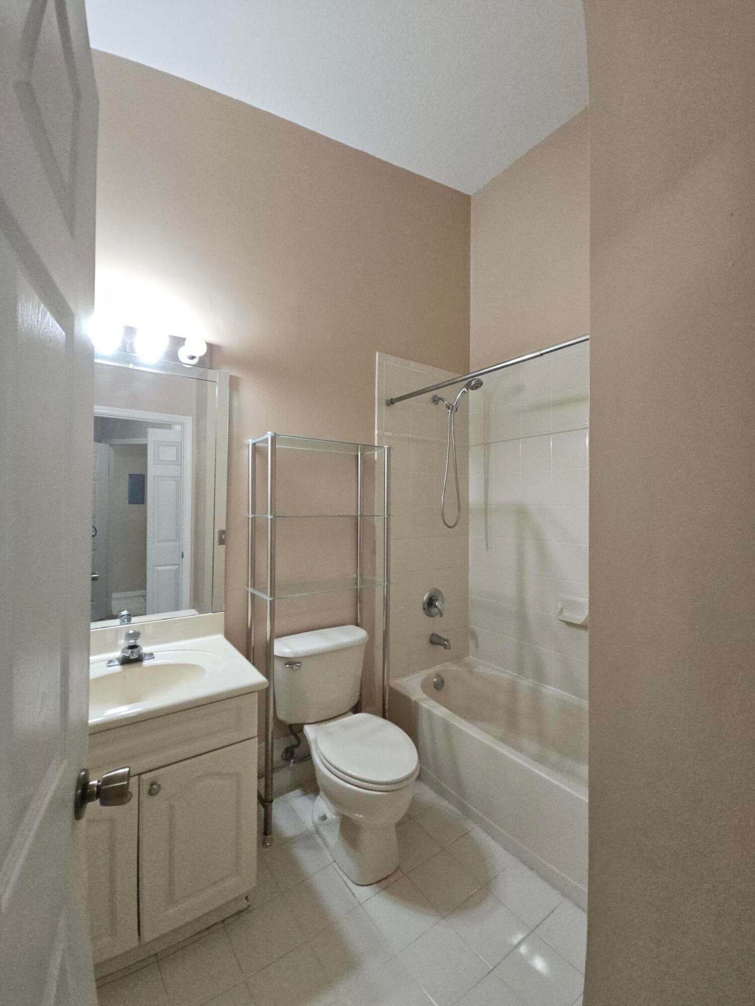 7900 NW 6th Street 205, Pembroke Pines, FL 33024 — photo 5 of 14