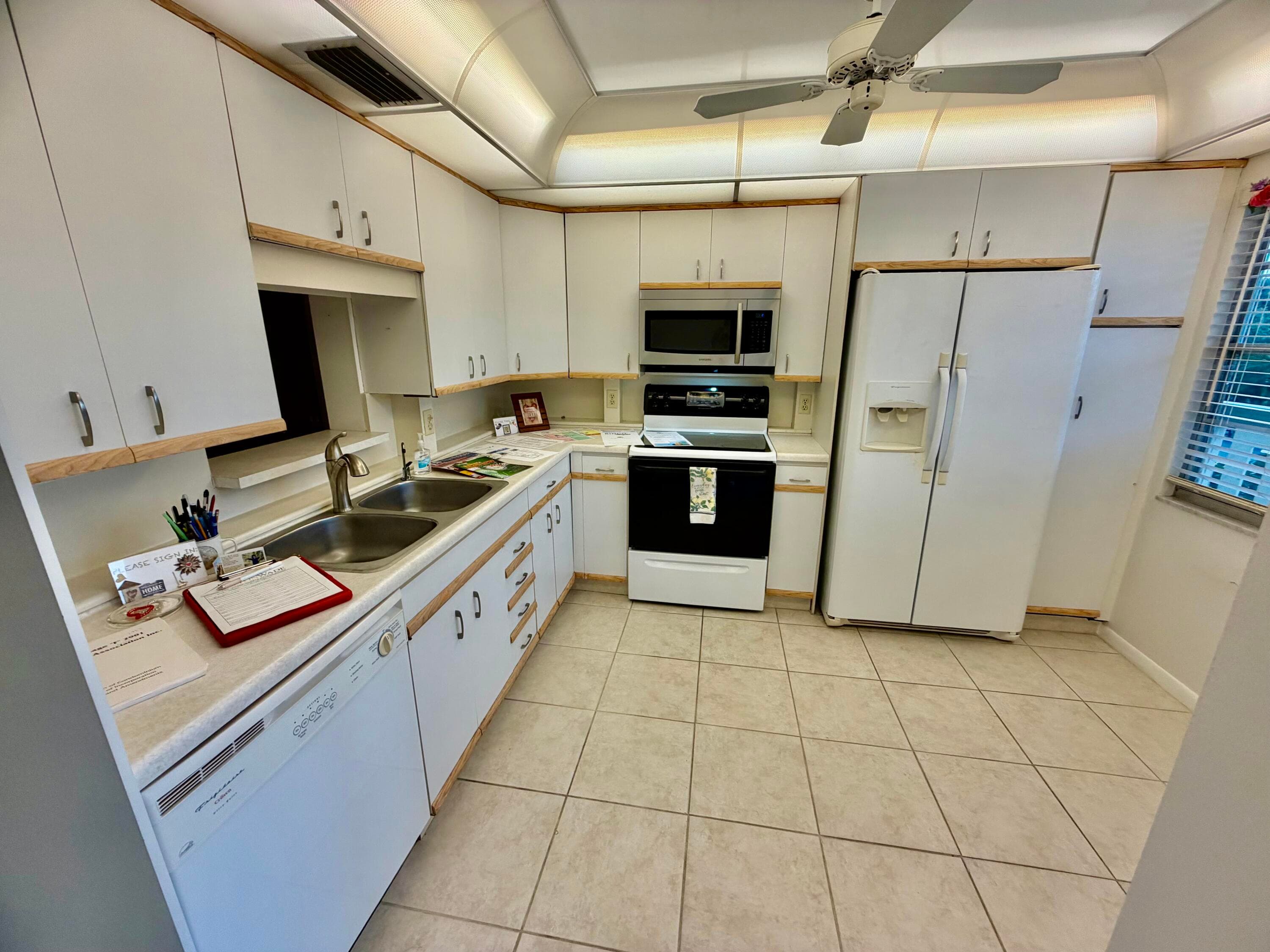 2901 Victoria Circle D2, Coconut Creek, FL 33066 — photo 2 of 78