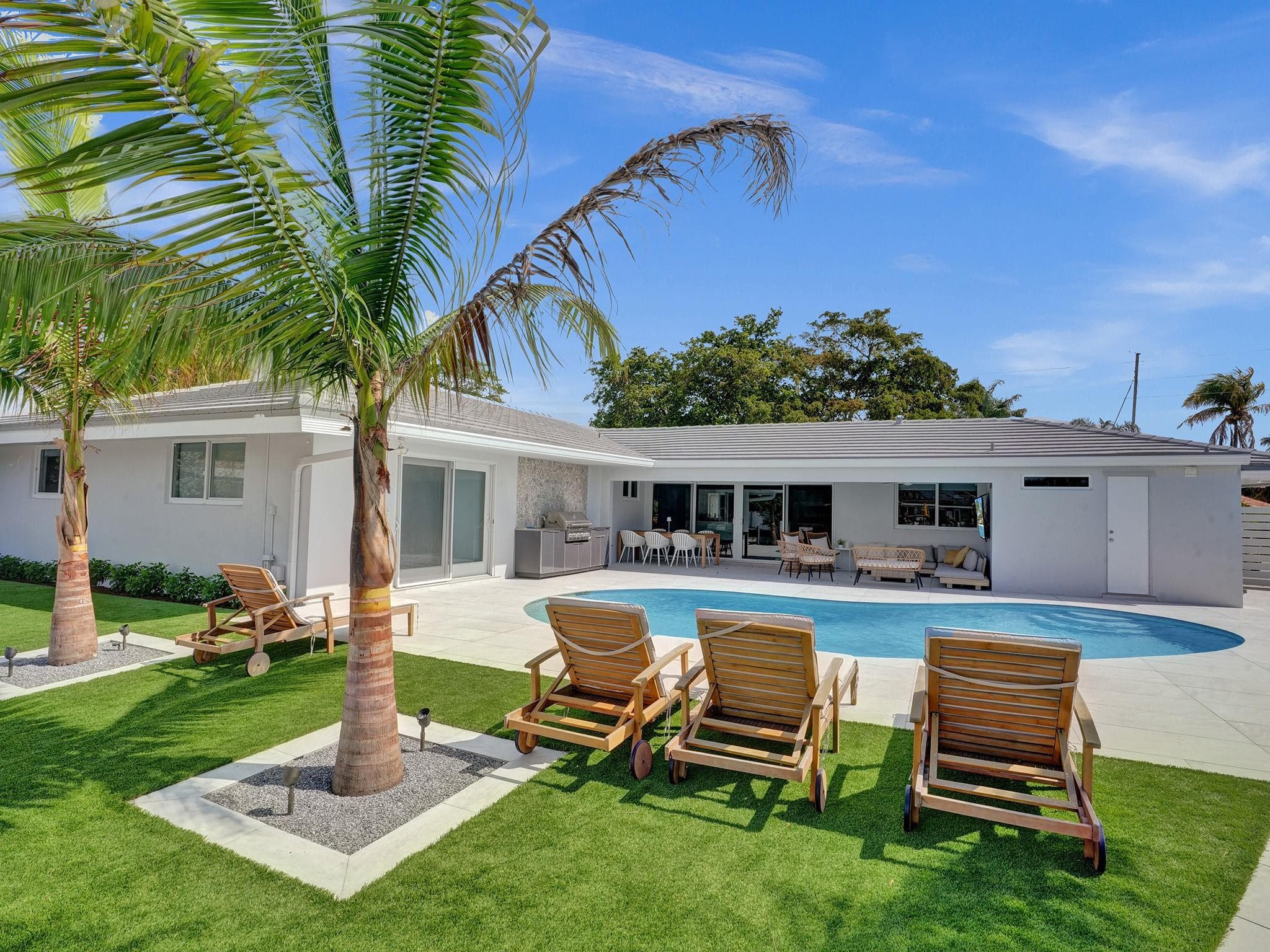 5581 NE 31st Avenue, Fort Lauderdale, FL 33308 — photo 2 of 56