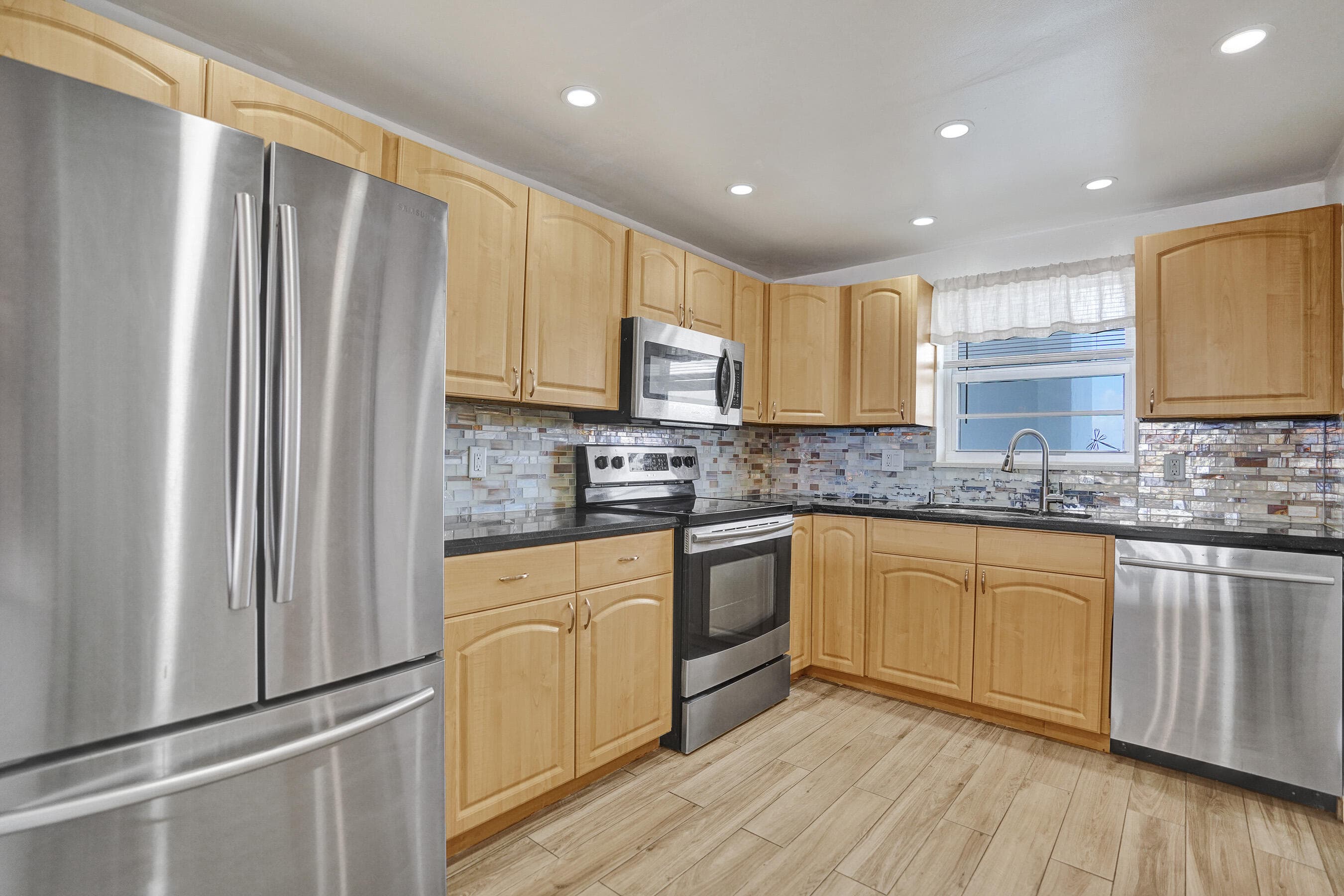 3051 NE 48th Street 702, Fort Lauderdale, FL 33308 — photo 13 of 65