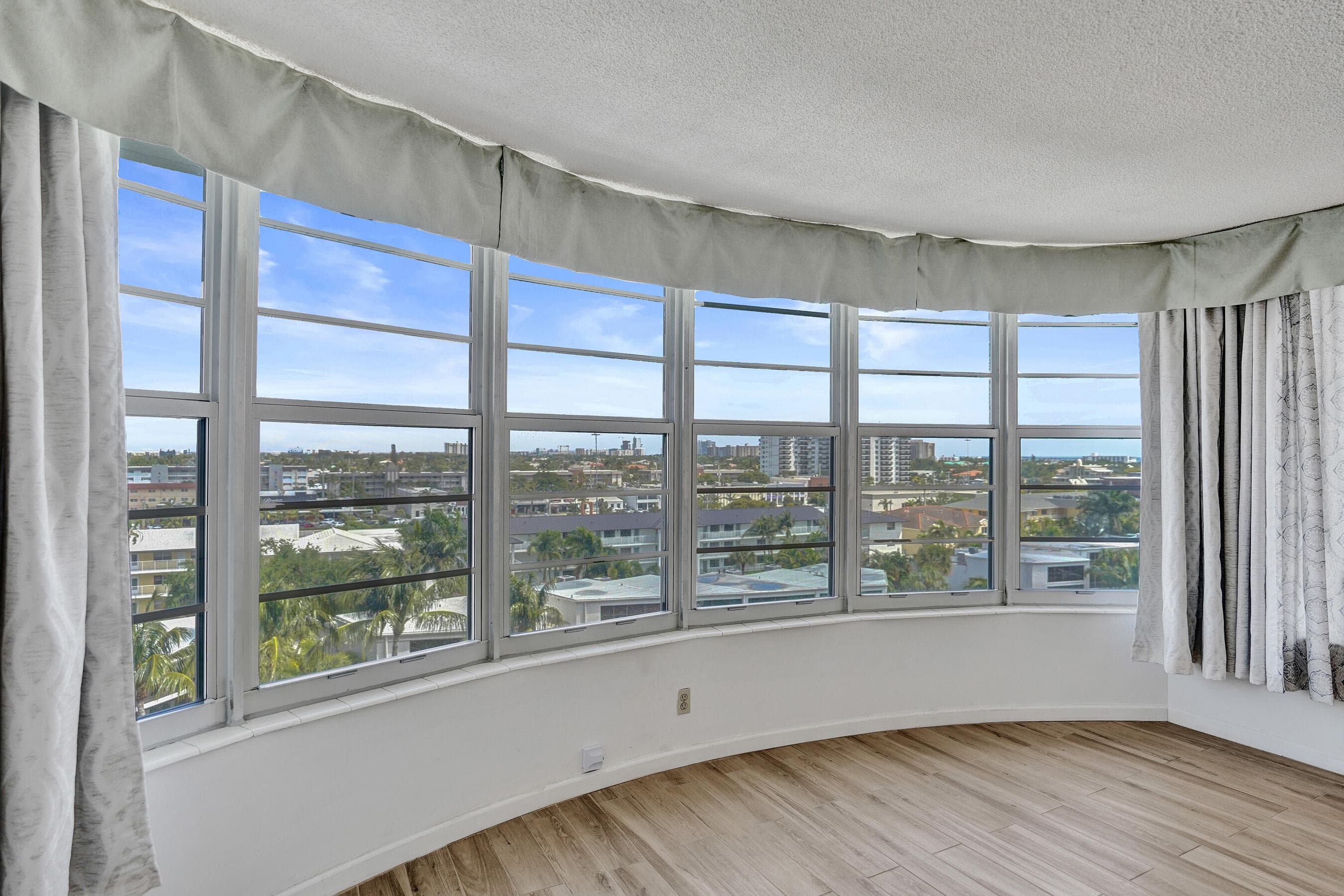 3051 NE 48th Street 702, Fort Lauderdale, FL 33308 — photo 25 of 65
