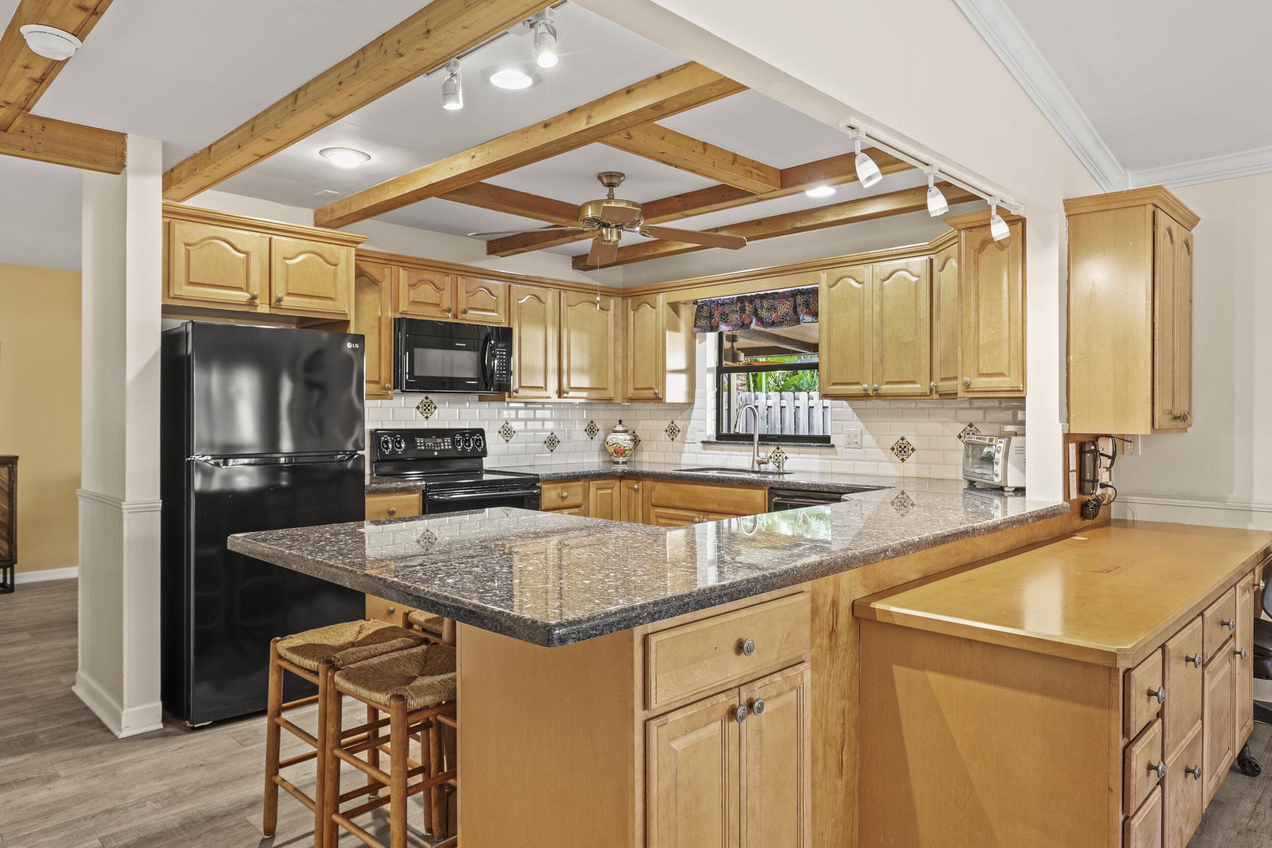 1089 Raintree Drive, Palm Beach Gardens, FL 33410 — photo 14 of 38