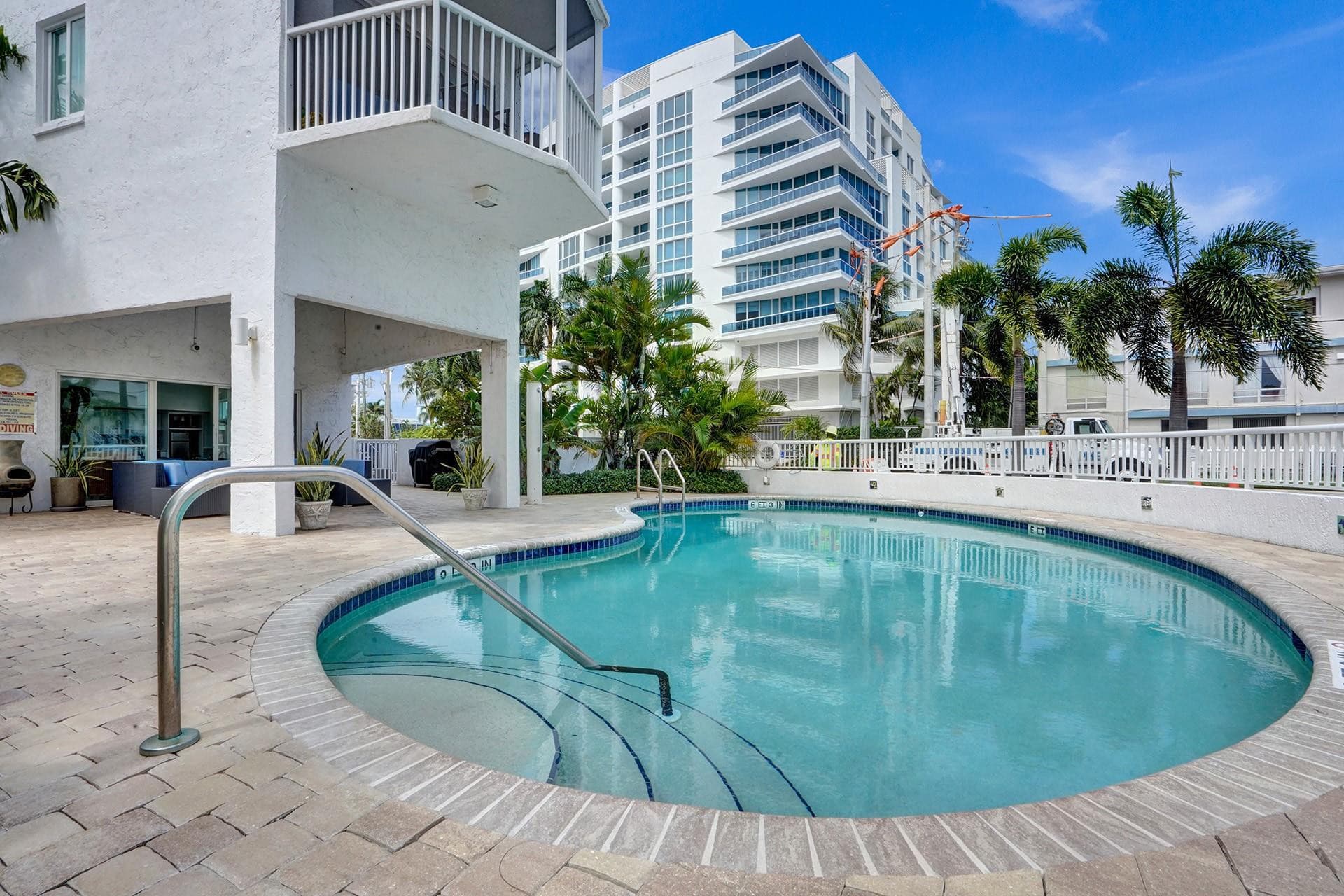 720 Bayshore Drive 403, Fort Lauderdale, FL 33304 — photo 14 of 15