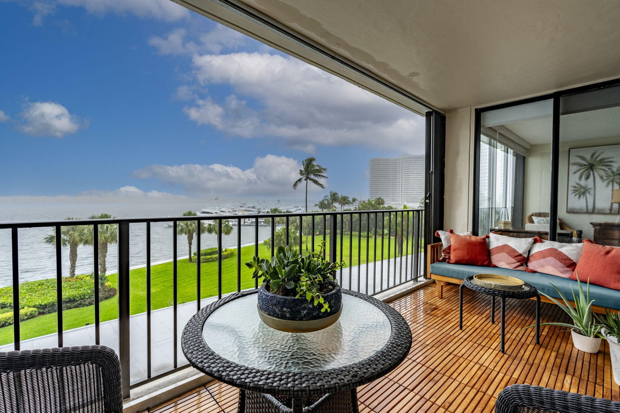 124 Lakeshore Drive 428, North Palm Beach, FL 33408 — photo 1 of 25