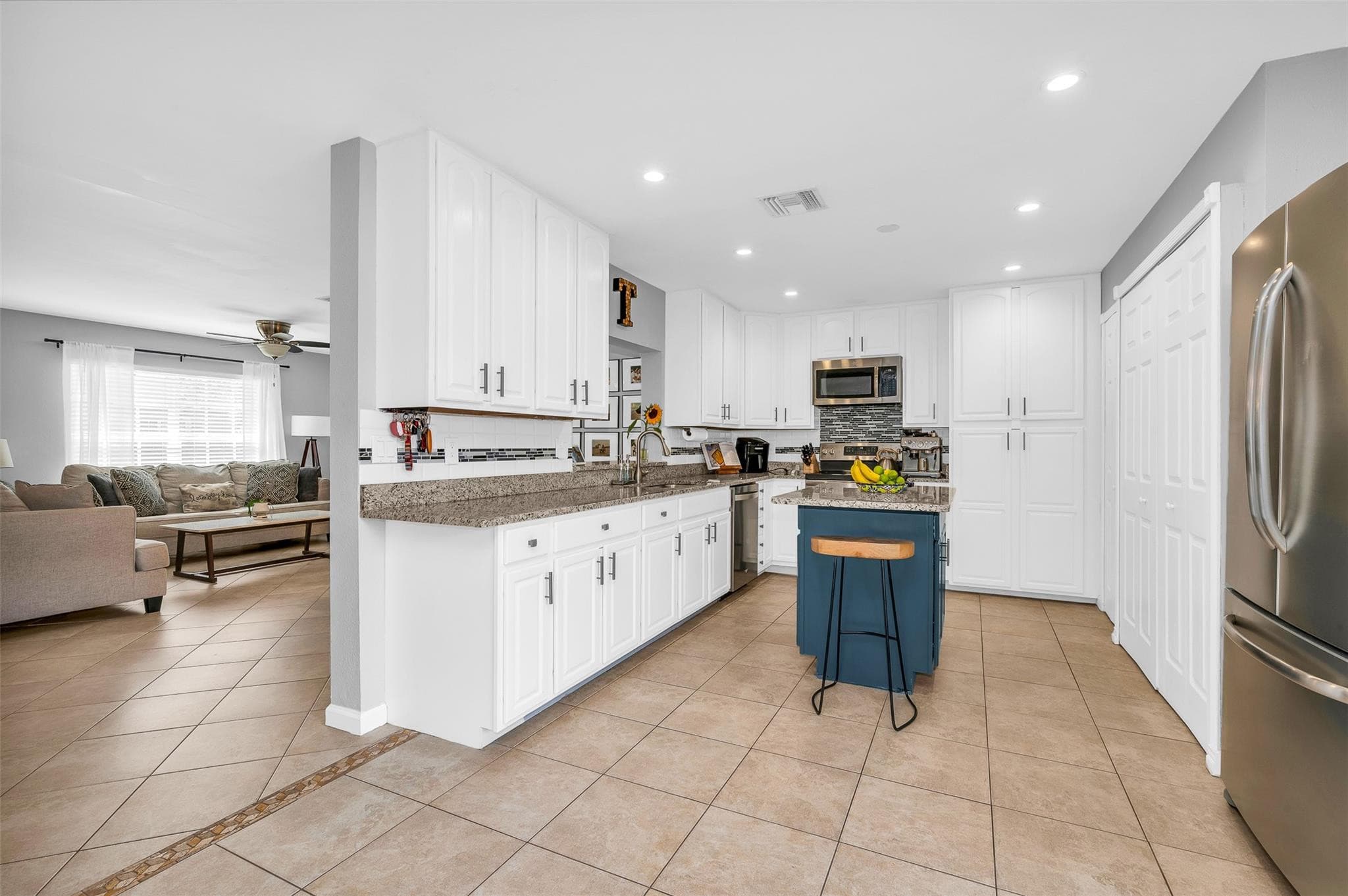 3860 NW 122nd Terrace, Sunrise, FL 33323 — photo 5 of 21
