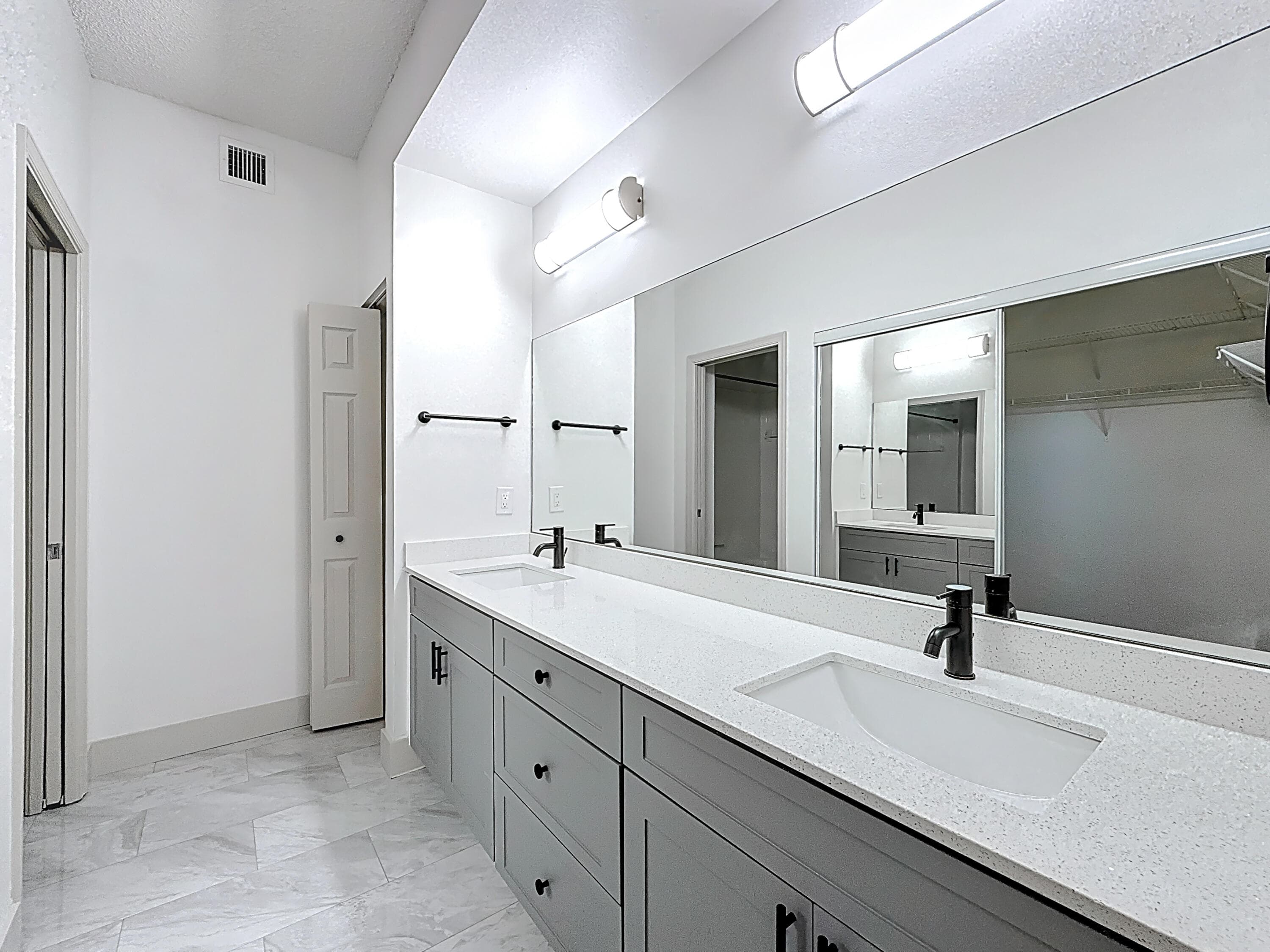 3180 N Haverhill Road 102, West Palm Beach, FL 33417 — photo 10 of 11